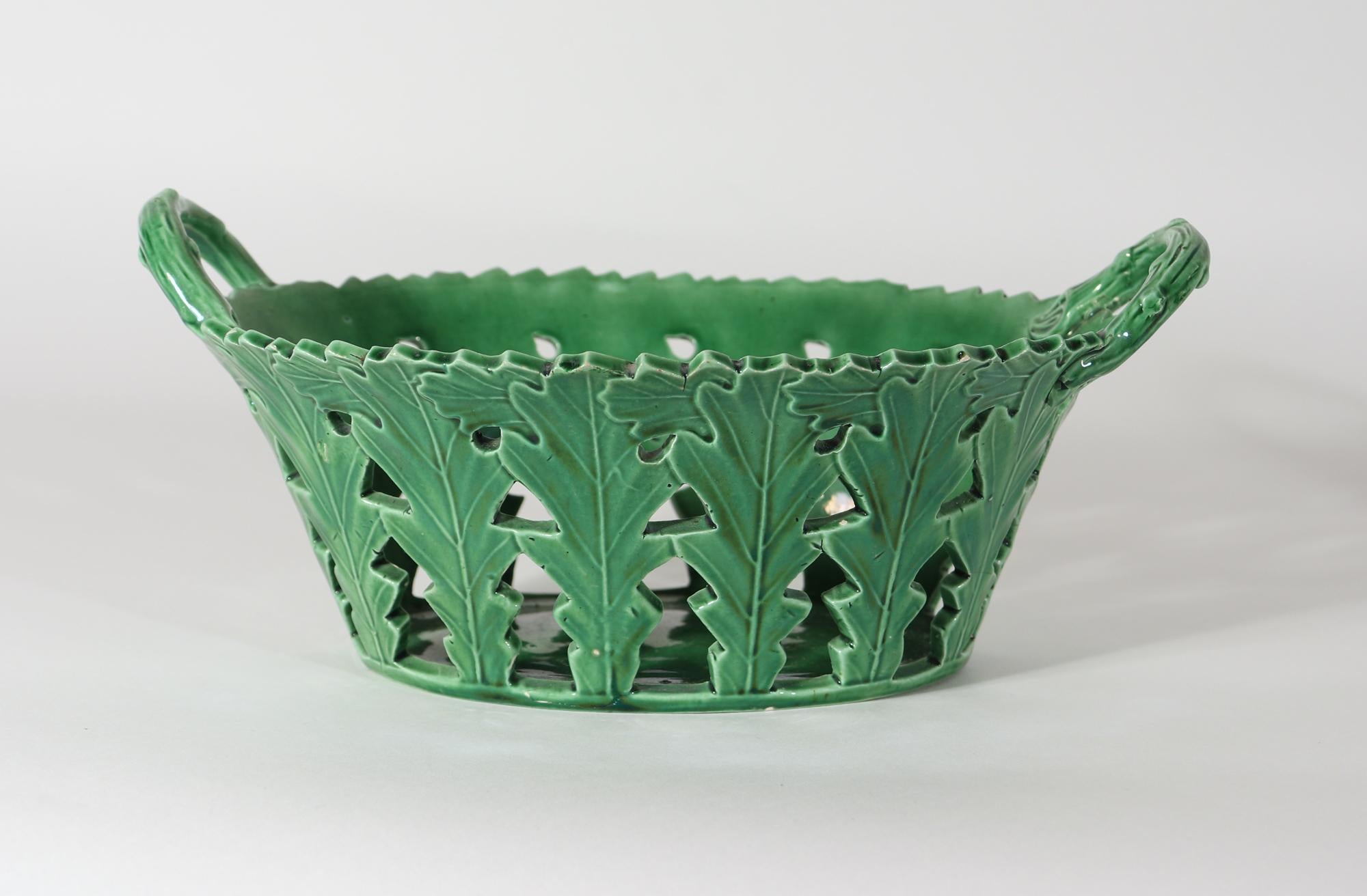 18th-Century Green Glaze Oak Leaf Pottery Baskets & Stands For Sale 6