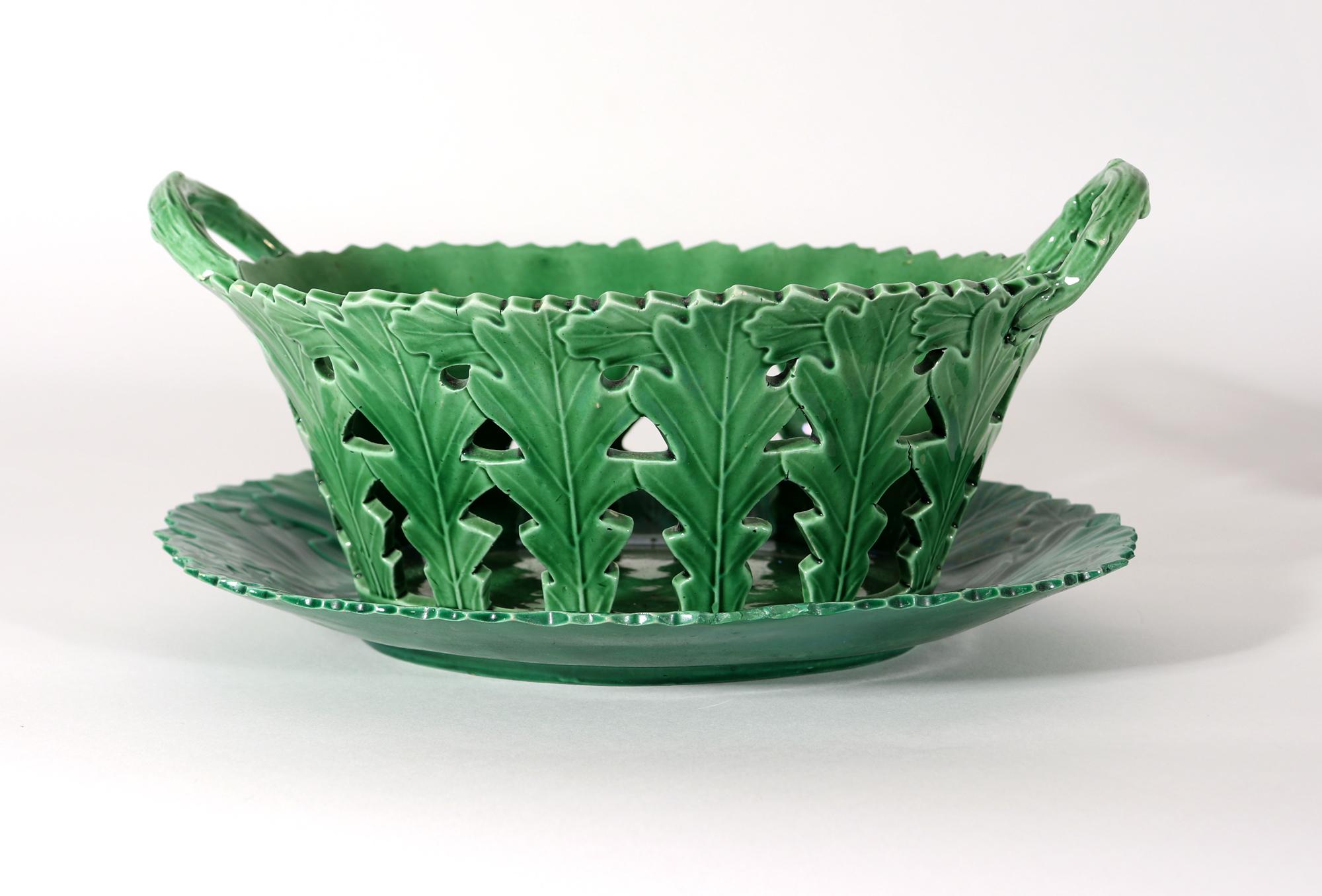 18th-Century Green Glaze Oak Leaf Pottery Baskets & Stands For Sale 1
