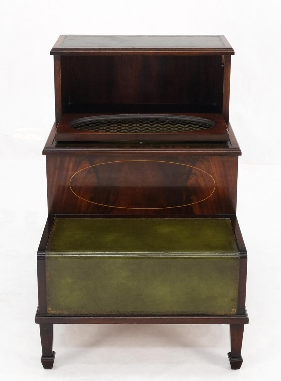 20th Century English Green Leather & Mahogany Step Side End Table Stand Cabinet Bookcase For Sale
