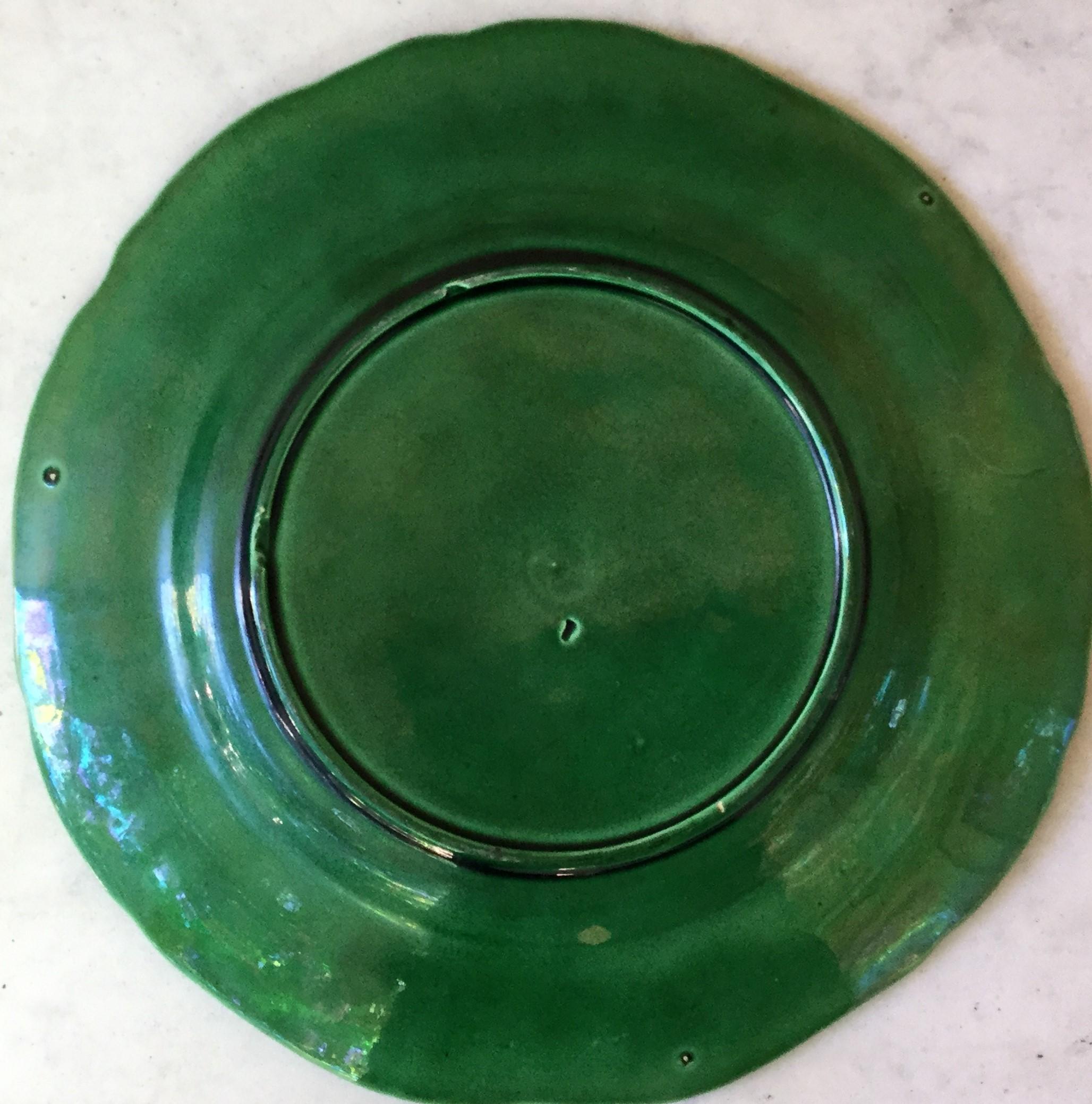 Ceramic English Green Majolica Victorian Water Lily Plate, circa 1880