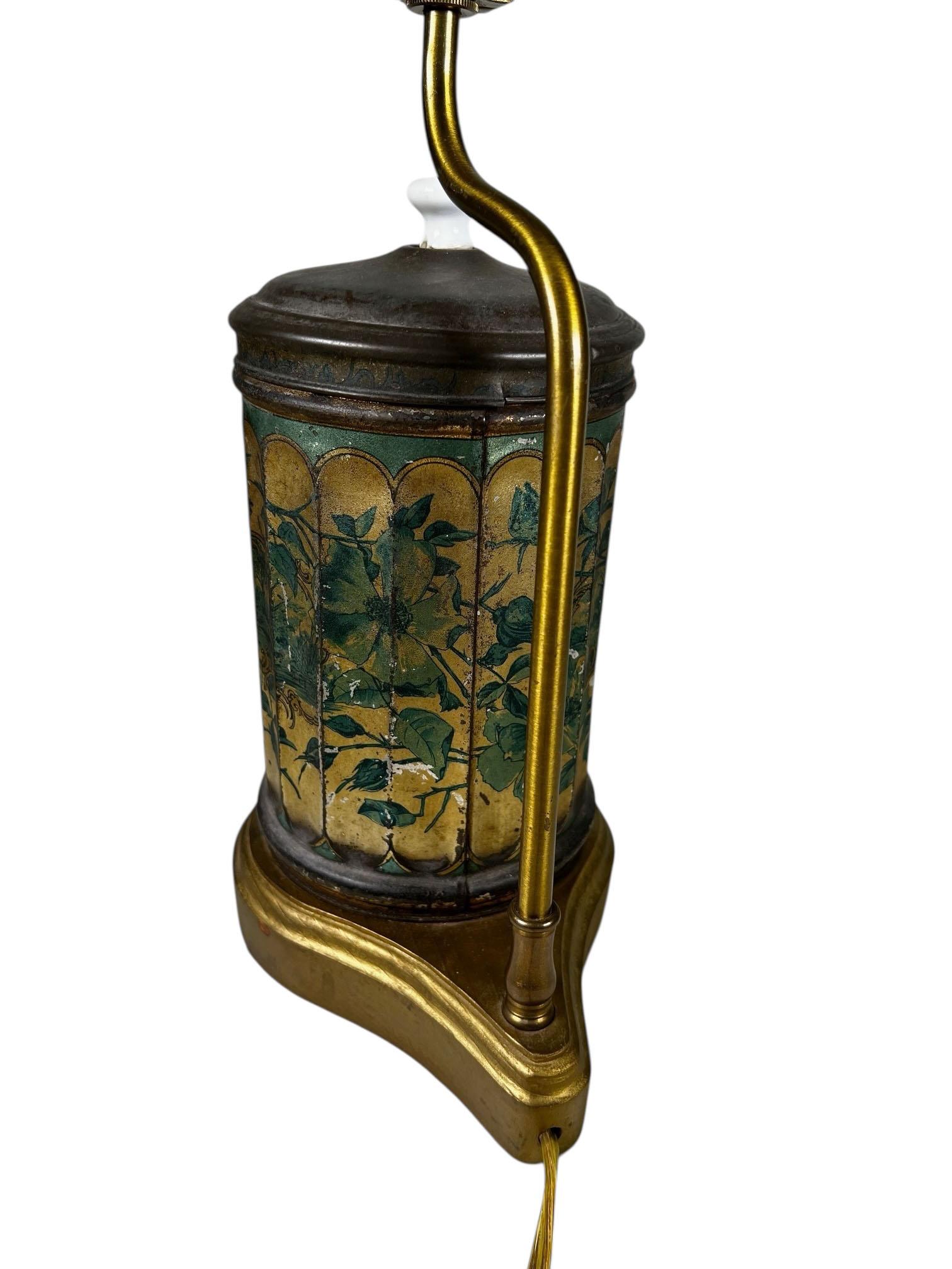 Metallo English Green Tole Tea Canister Lamp on Custom Stand in vendita