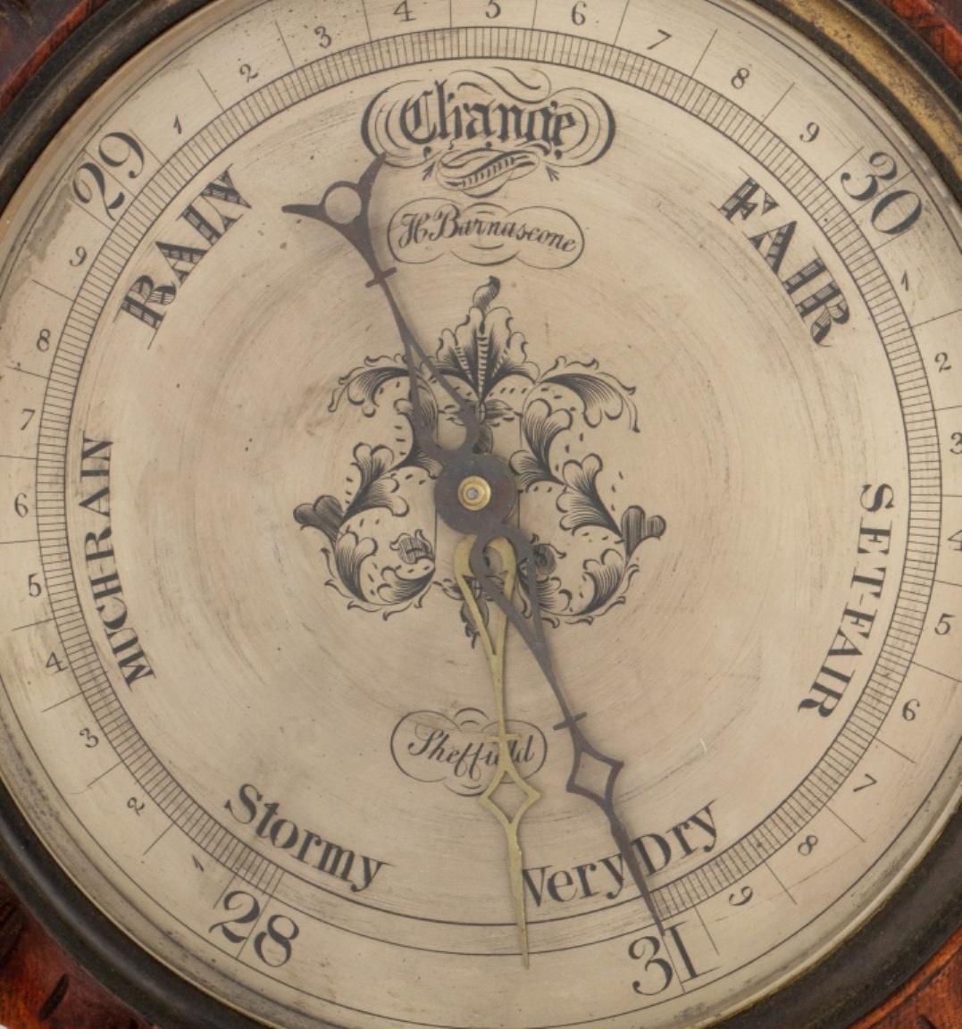 Englisches Barometer aus Old Sheffield Eiche von H. Barnascone im Zustand „Gut“ im Angebot in New York, NY
