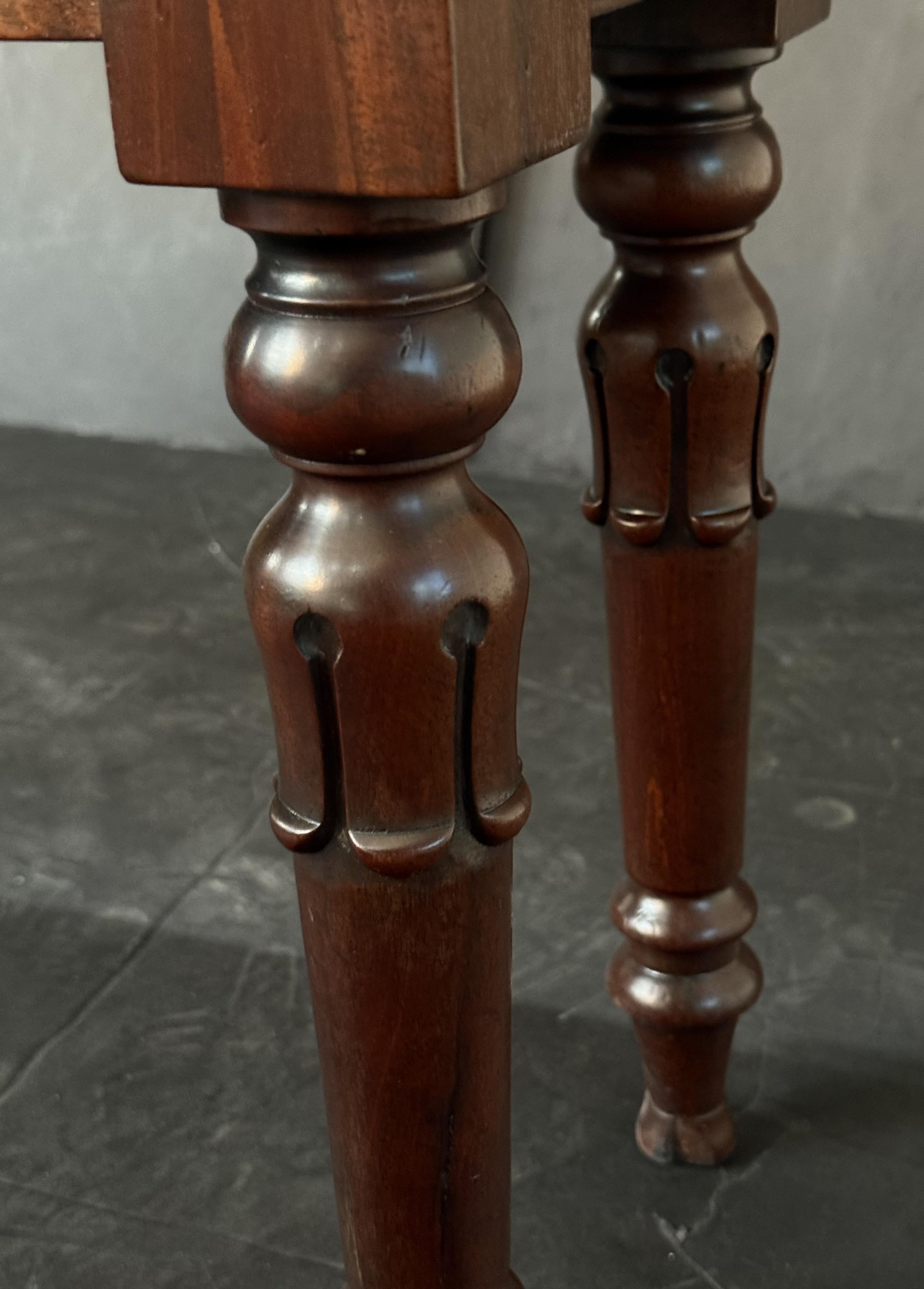 19th Century English Hall Bench or Window Seat of Mahogany For Sale
