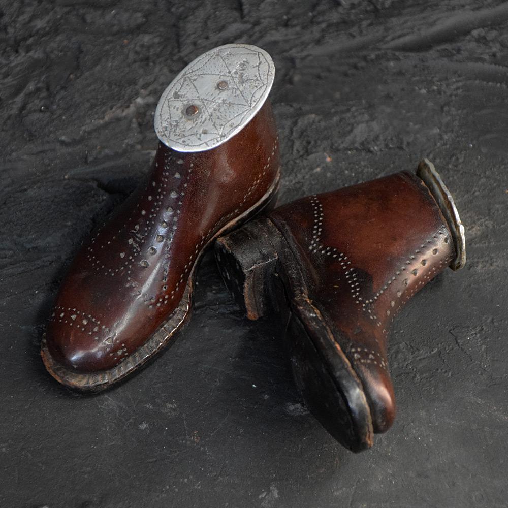 English Hand Crafted 19th Century Apprentice Shoes For Sale 2