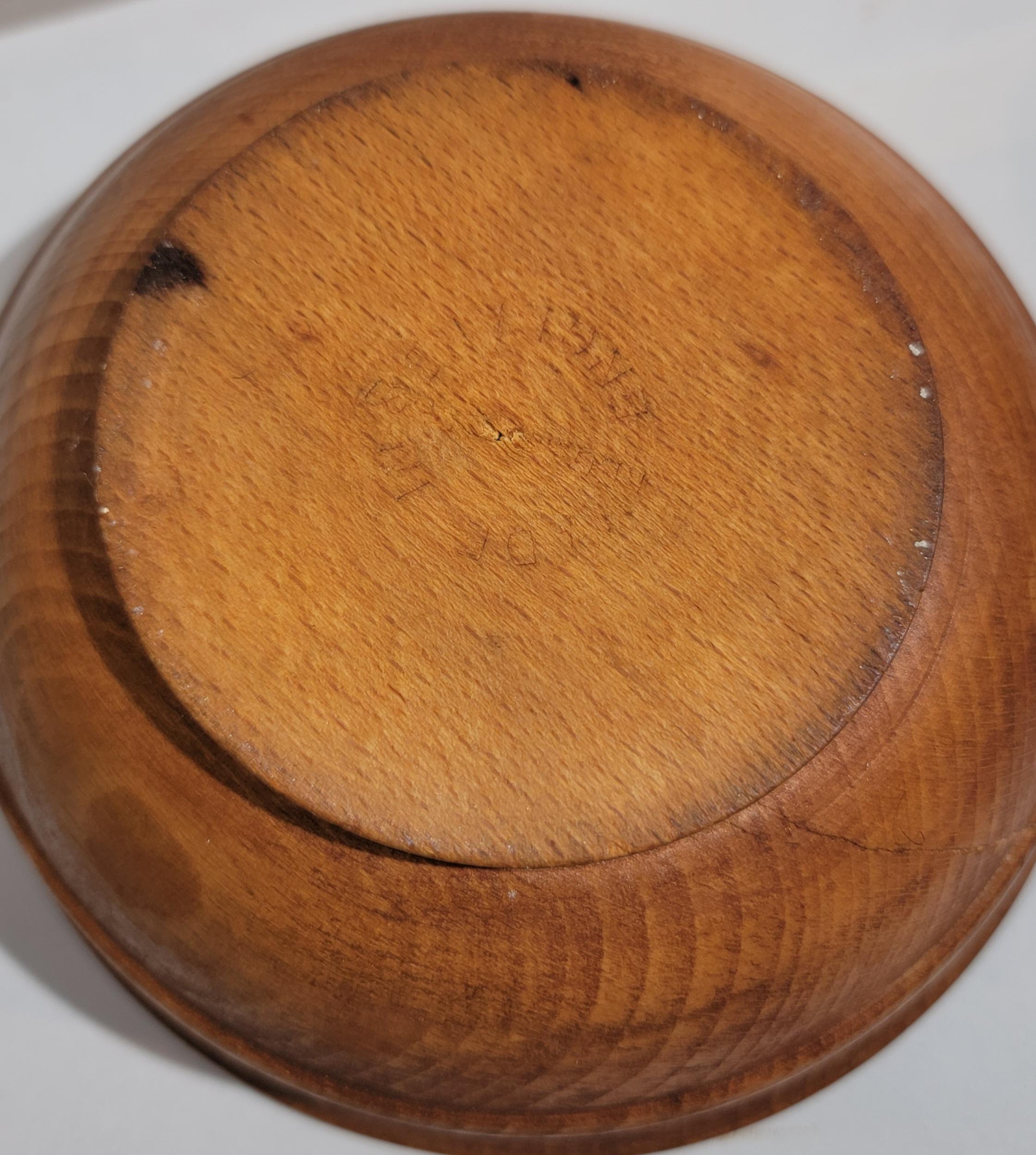 Cuenco inglés de madera Hand Made Estadounidense en venta
