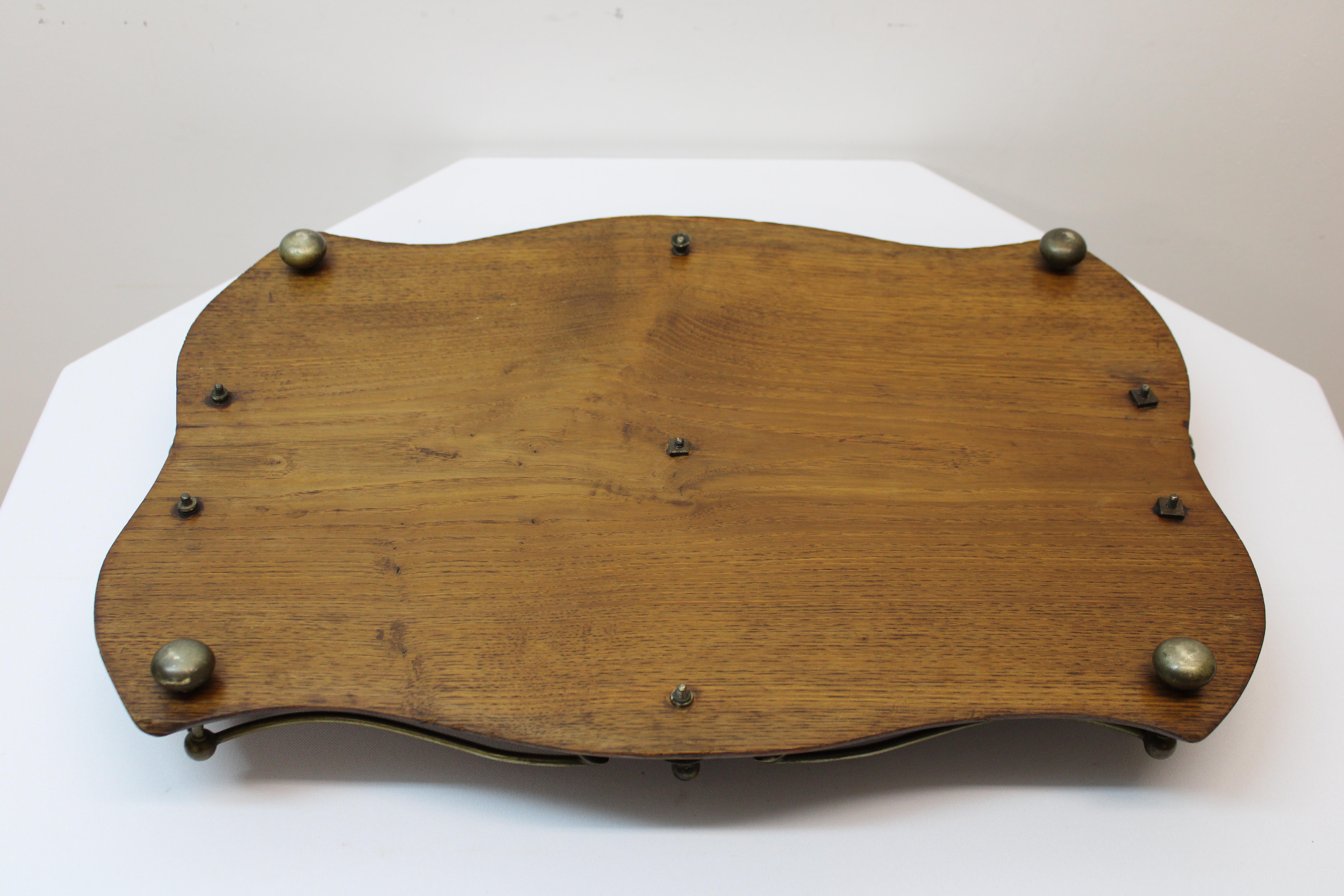 English Handled Wood Tray w/ Brass Accents For Sale 2