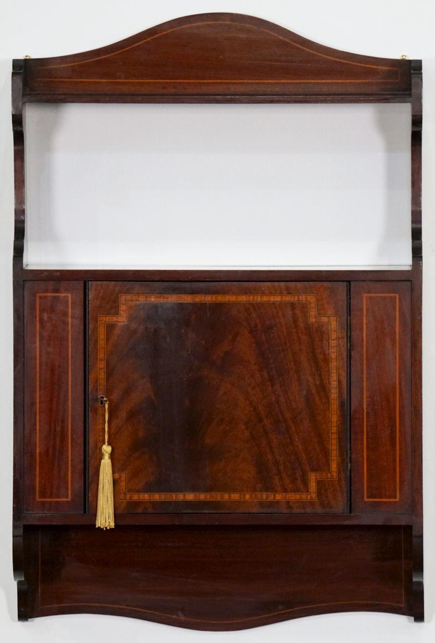 20th Century English Hanging Shelf or Curio Cabinet of Inlaid Mahogany