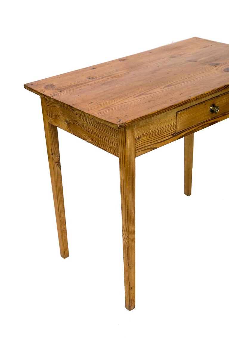 English Heart Pine Side Table at 1stDibs