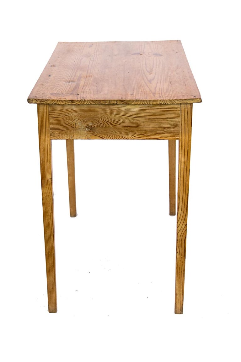 English Heart Pine Side Table at 1stDibs