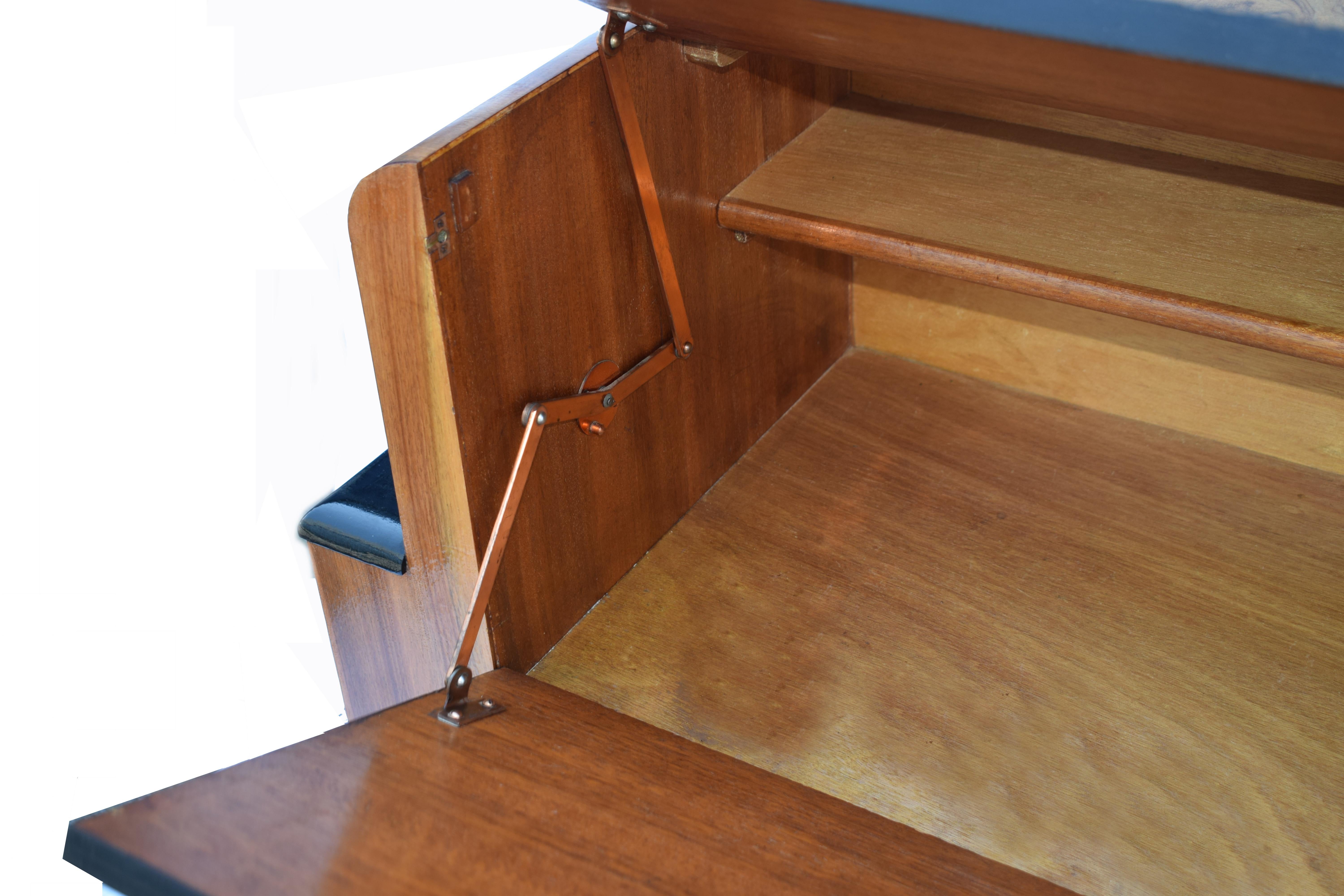 English Heavily Figured Walnut 1930s Art Deco Bureau 4