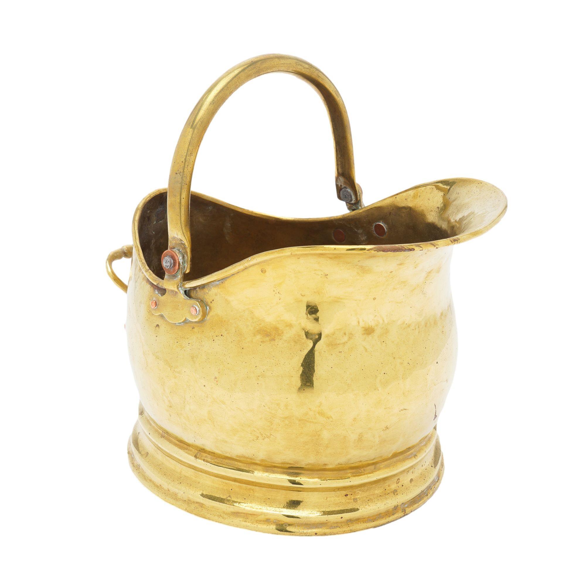 XIX secolo Casco inglese in ottone per carbone, 1800 in vendita