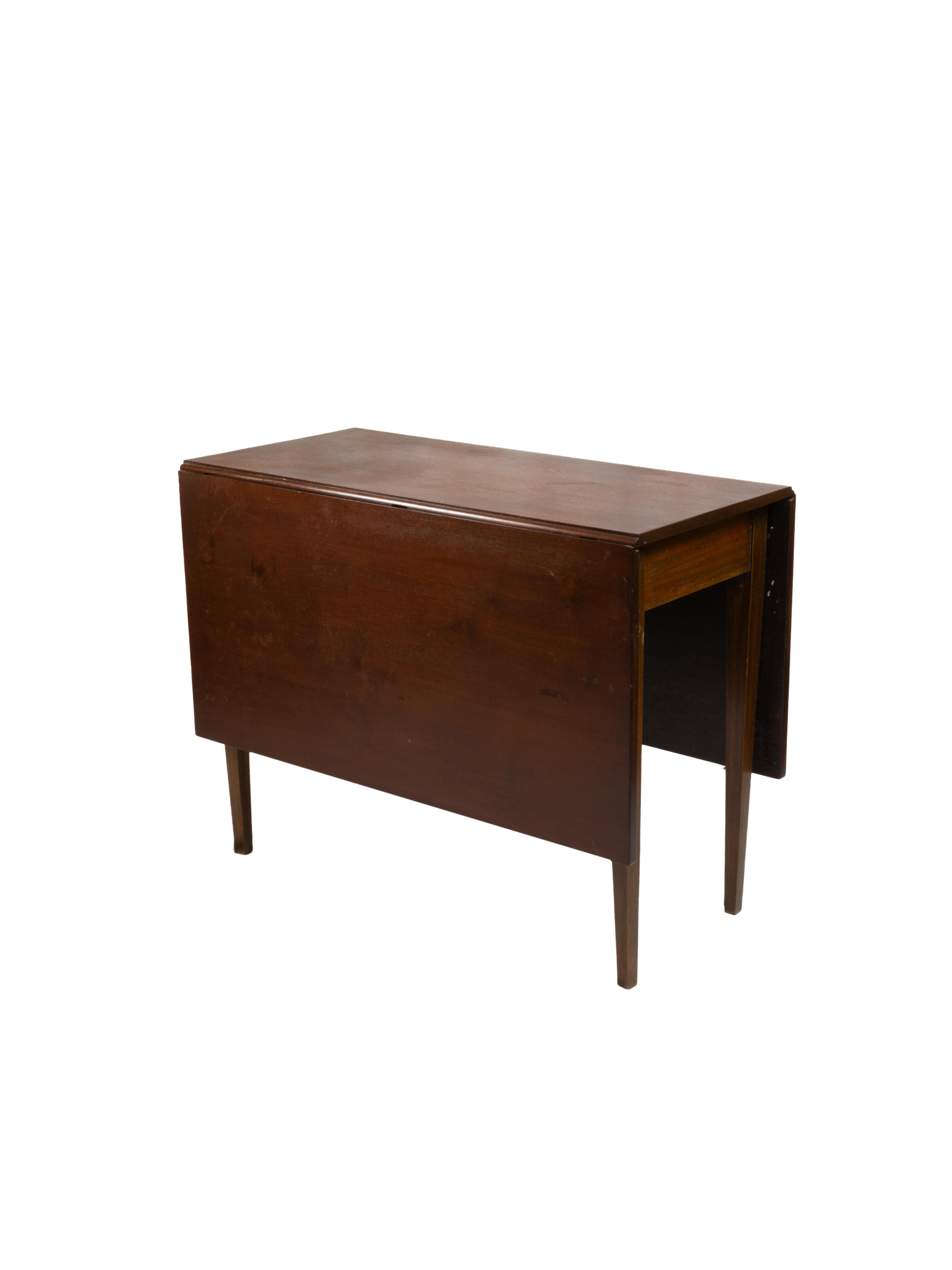 Anglais Table à abattant en Hepplewhite, 19e siècle en vente