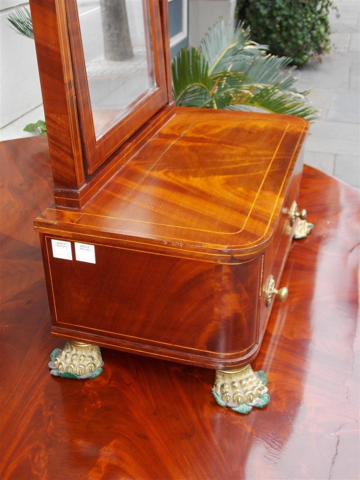 English Hepplewhite Inlaid Shaving Stand with Gilt Lions Paw Feet , Circa 1790 In Excellent Condition For Sale In Hollywood, SC