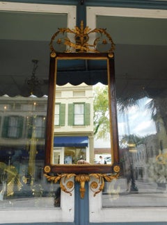 Specchio da parete a medaglione in mogano Hepplewhite e legno dorato, 1790 ca.