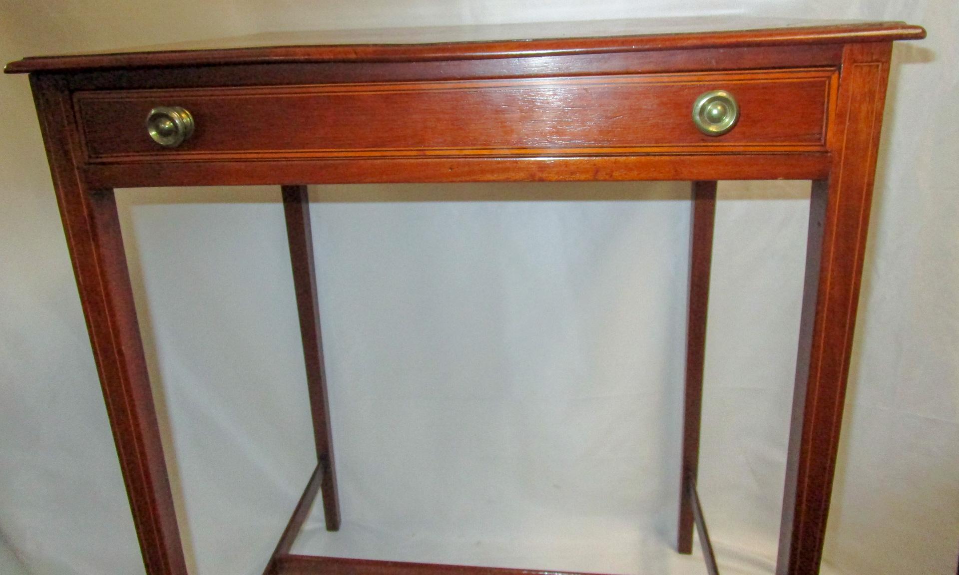 Brass English Hepplewhite Mahogany Side Table w/ Shell Motif Inlay in Center & Corners