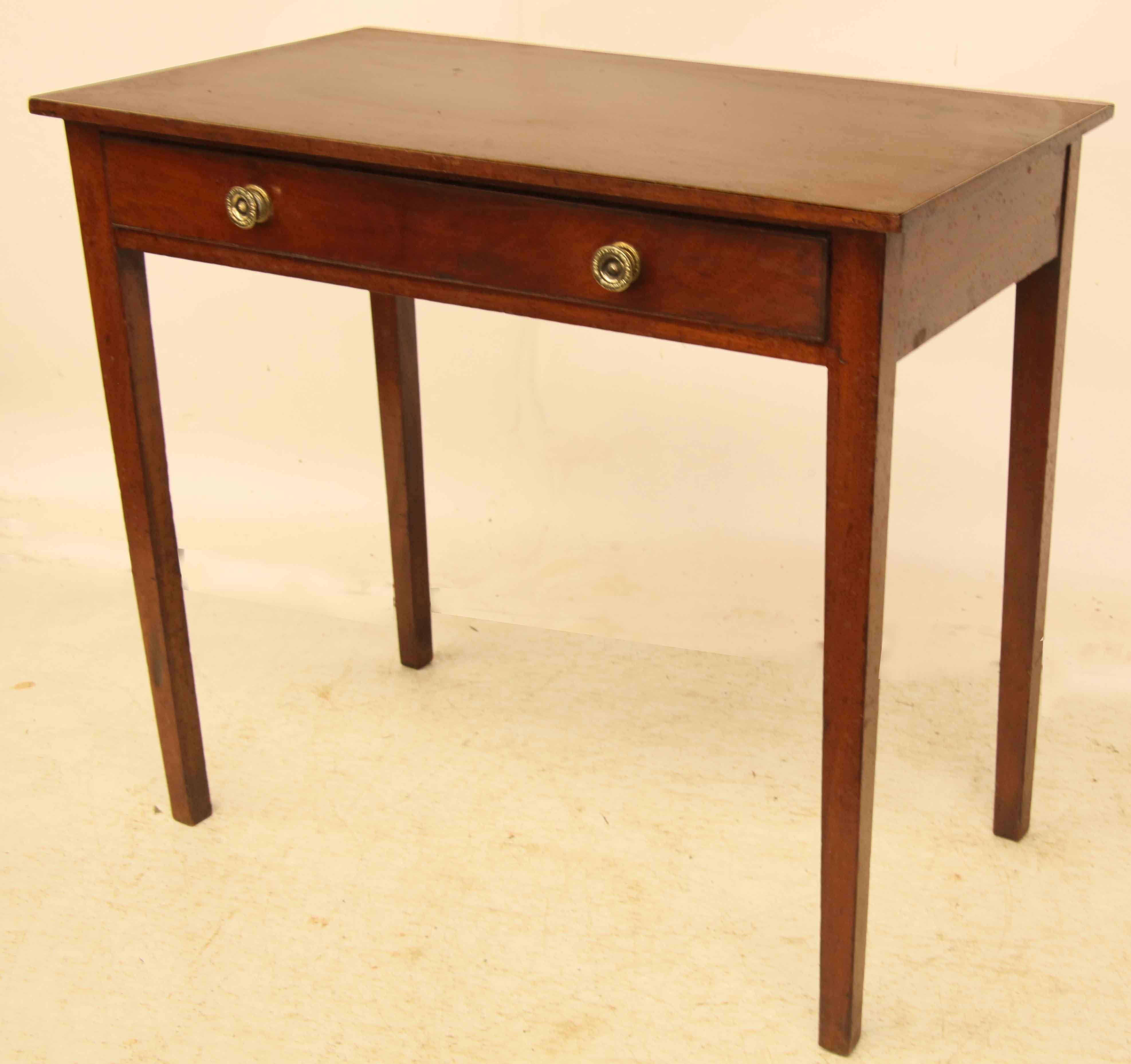 Early 19th Century English Hepplewhite One Drawer Table For Sale