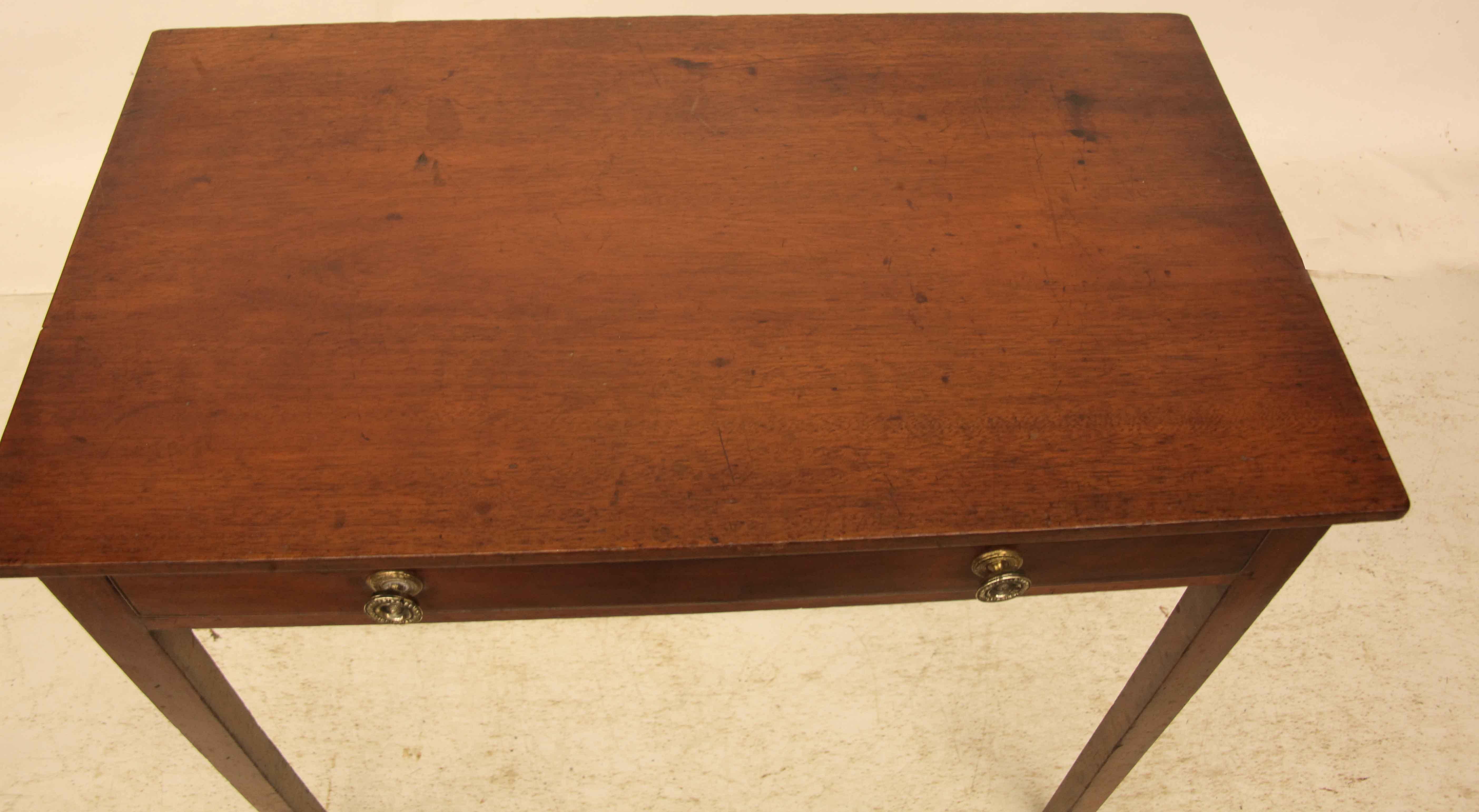 English Hepplewhite One Drawer Table For Sale 1