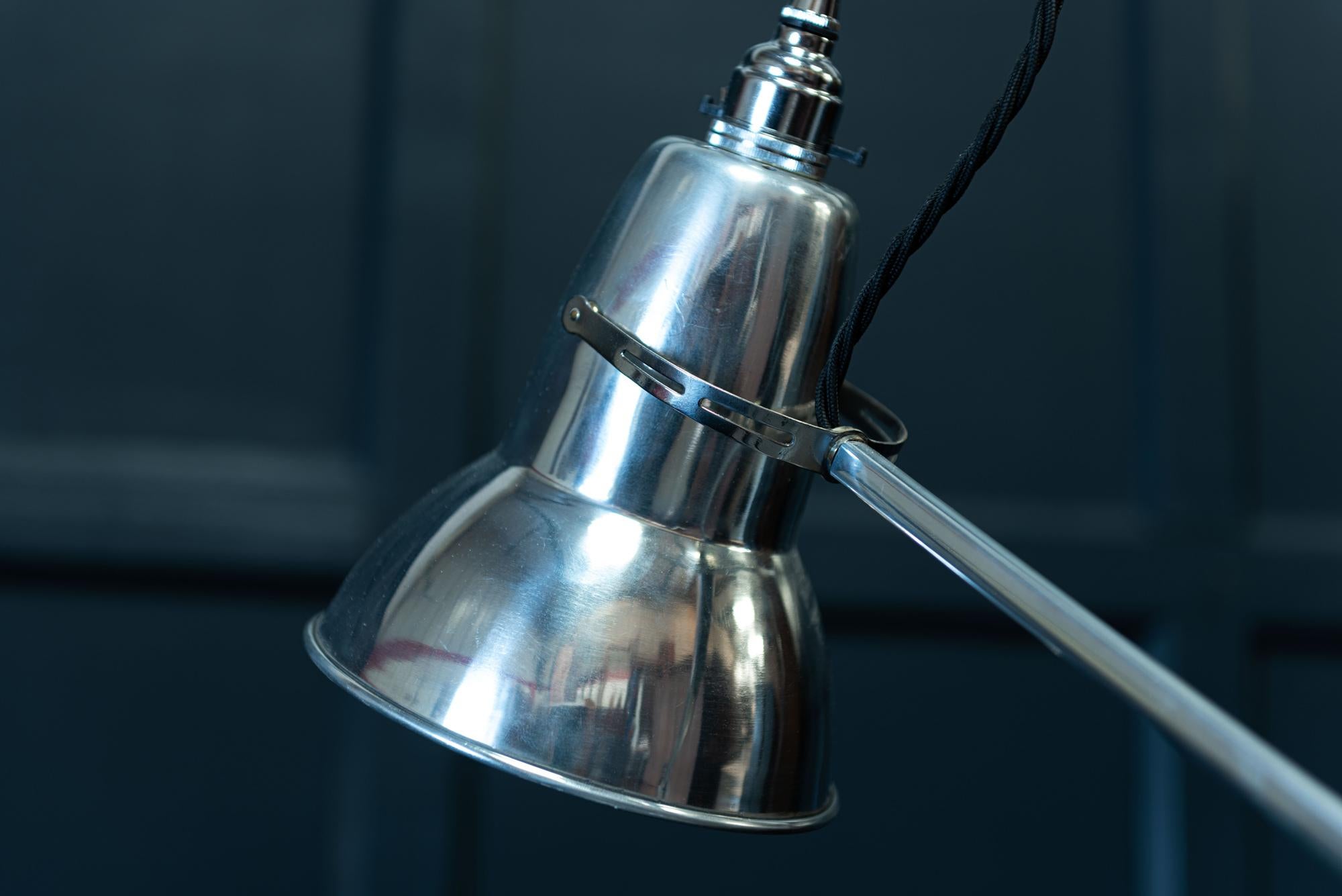 English Herbert Terry Anglepoise lamp,
circa 1960.
Stripped, polished rewired and pat tested.

Measures: W 15 x D 15 x H 98cm.