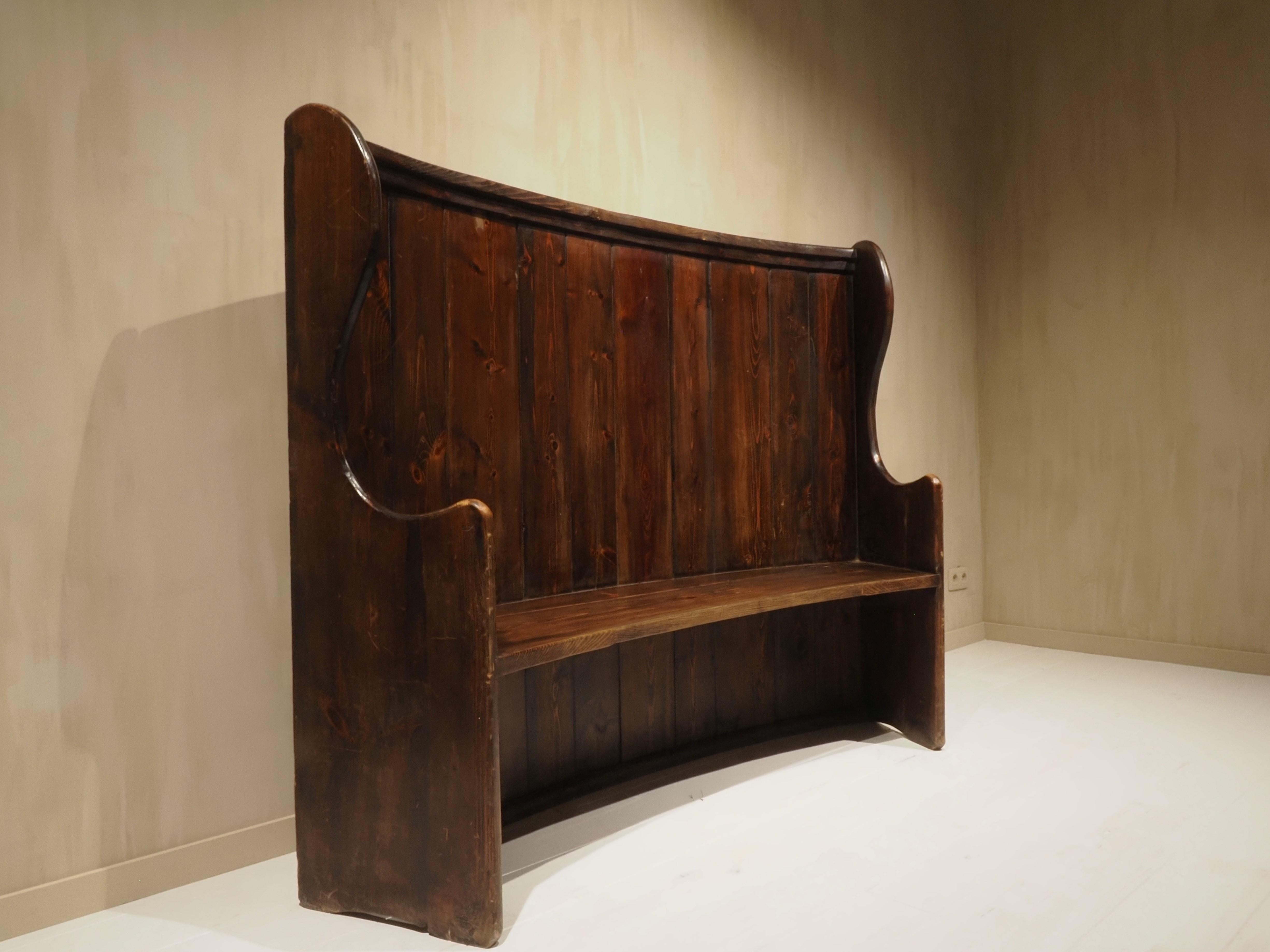English high back curved pub settle bench In Good Condition In Diest, BE