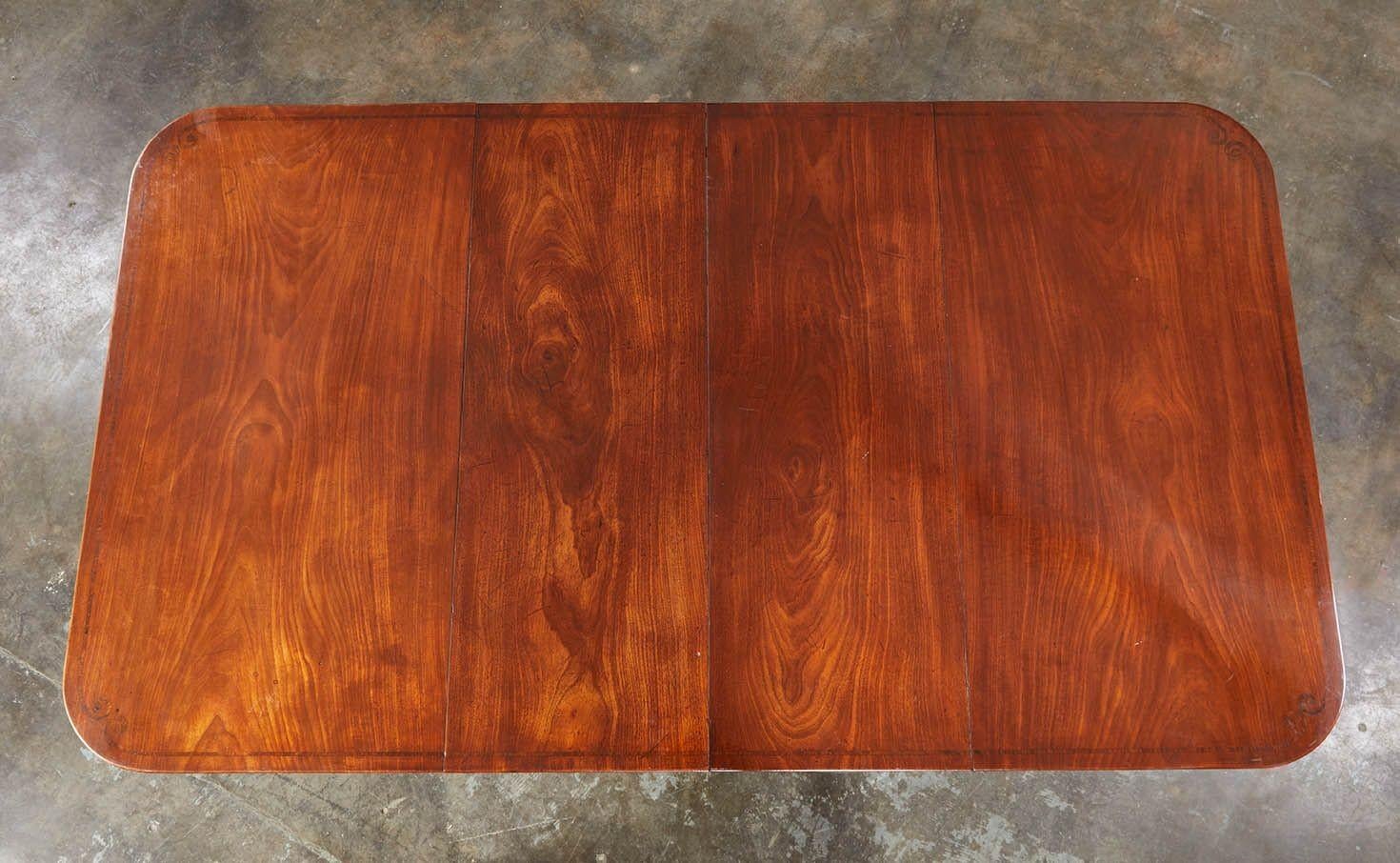 Early 19th Century English High Style Regency Padouk Dining Table For Sale