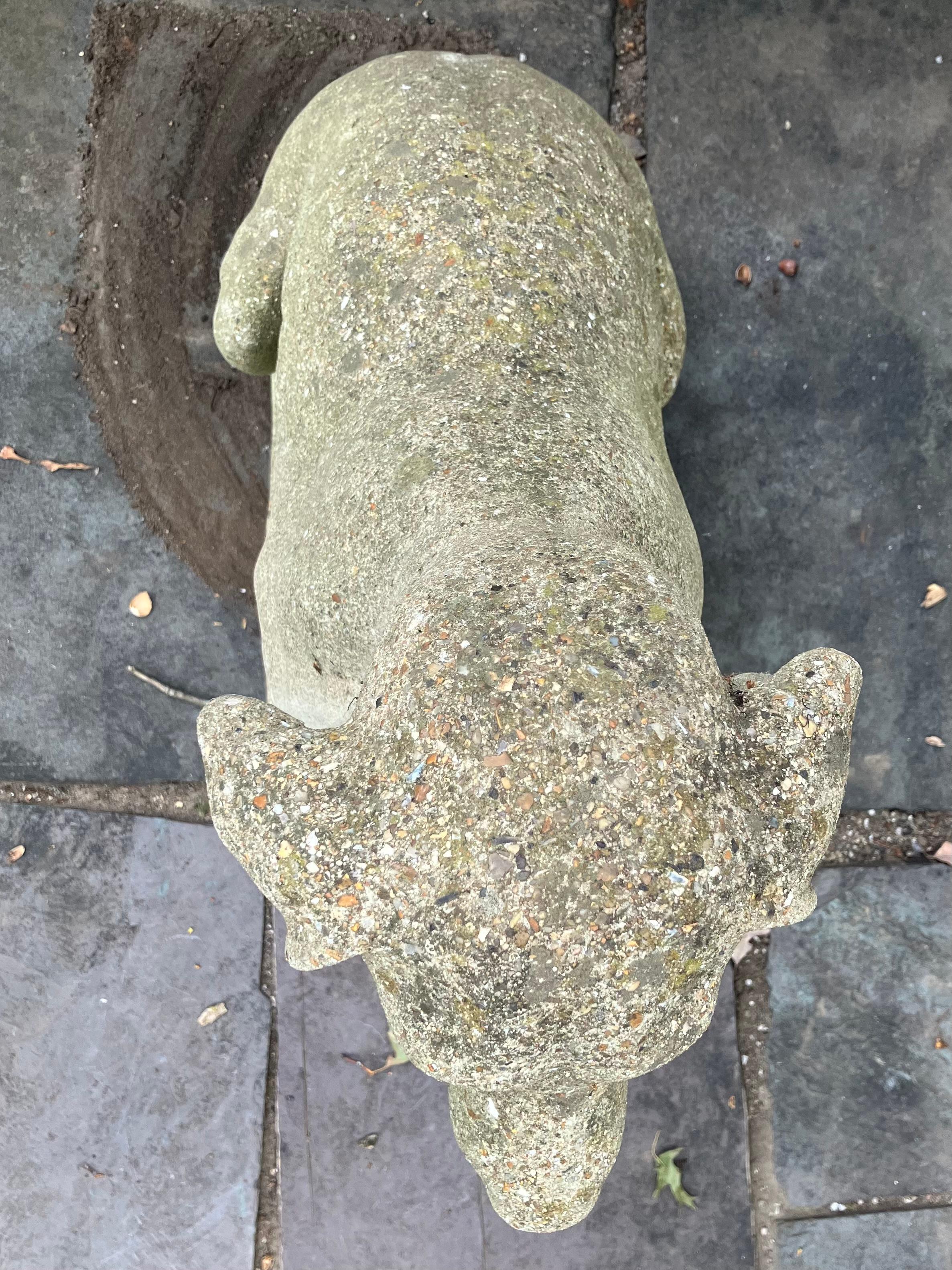 Scultura di cane da caccia inglese 2