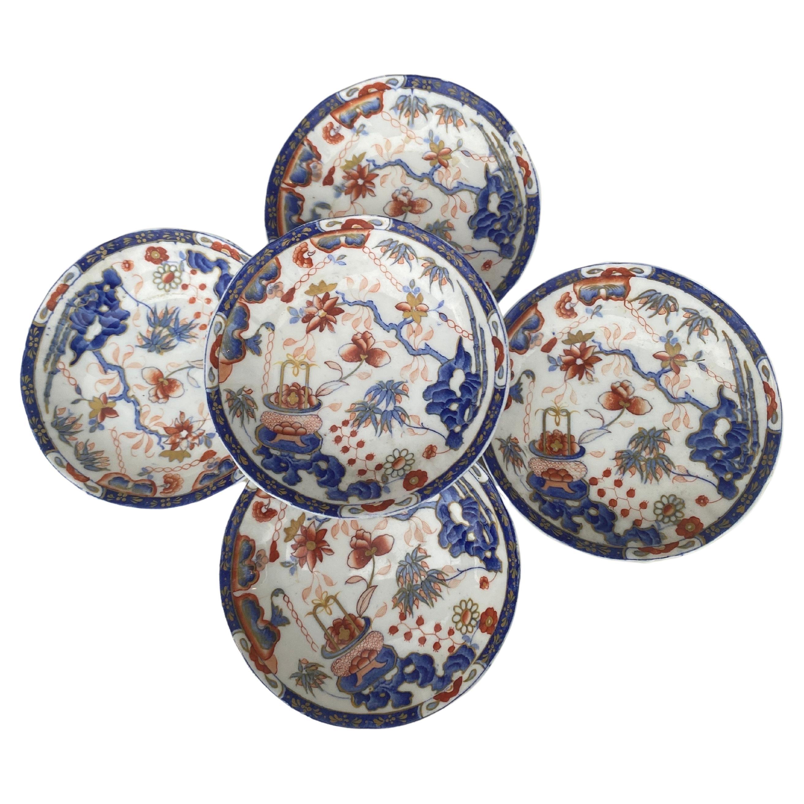 Japonisme English Imari Set of 5 Small Bowl Porcelain Plates For Sale