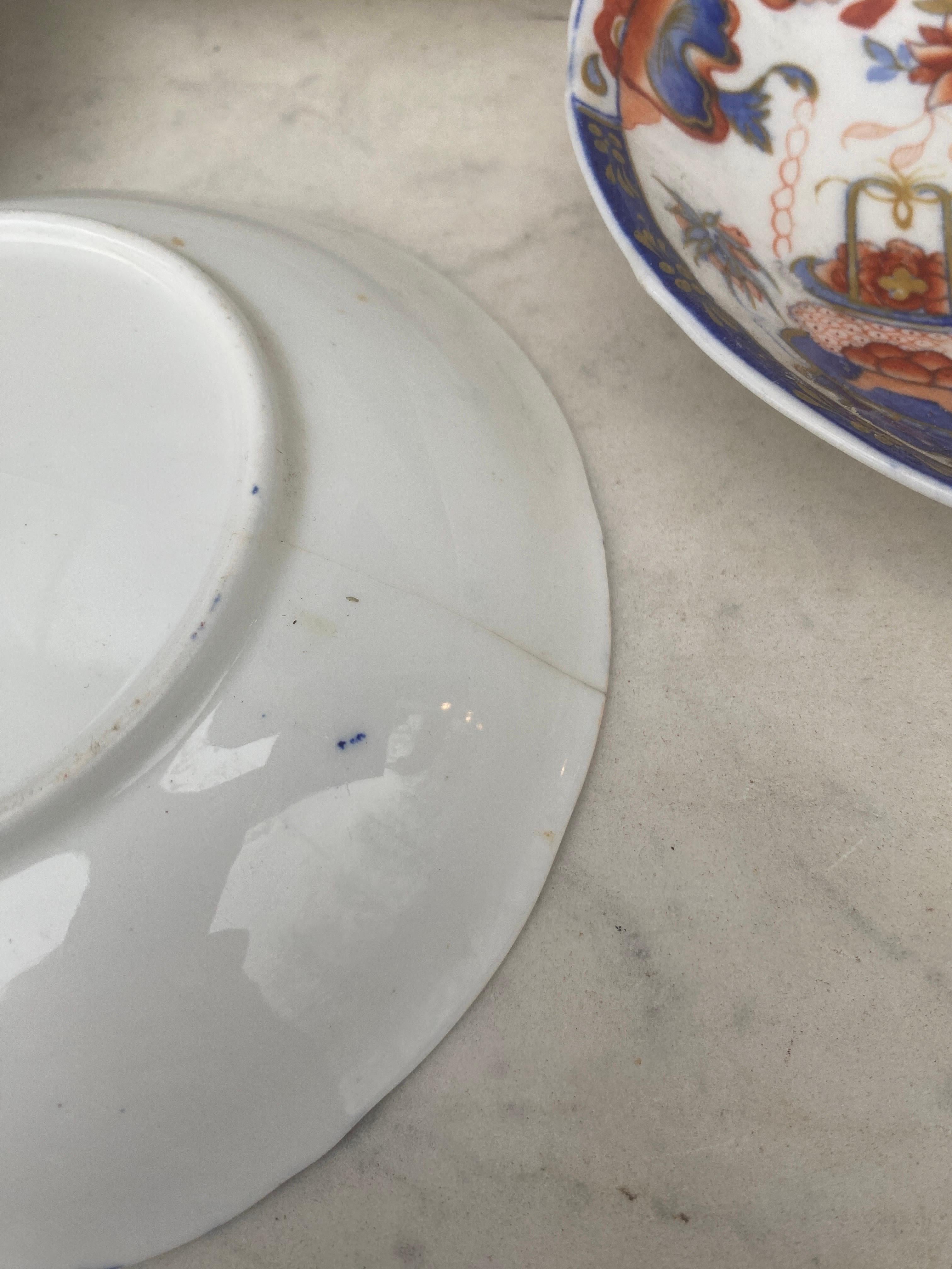 Ceramic English Imari Set of 5 Small Bowl Porcelain Plates For Sale