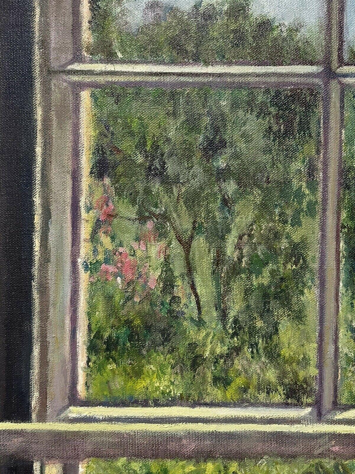 Une pièce avec une vue sur un jardin, huile impressionniste anglaise d'origine - Gris Interior Painting par English Impressionist