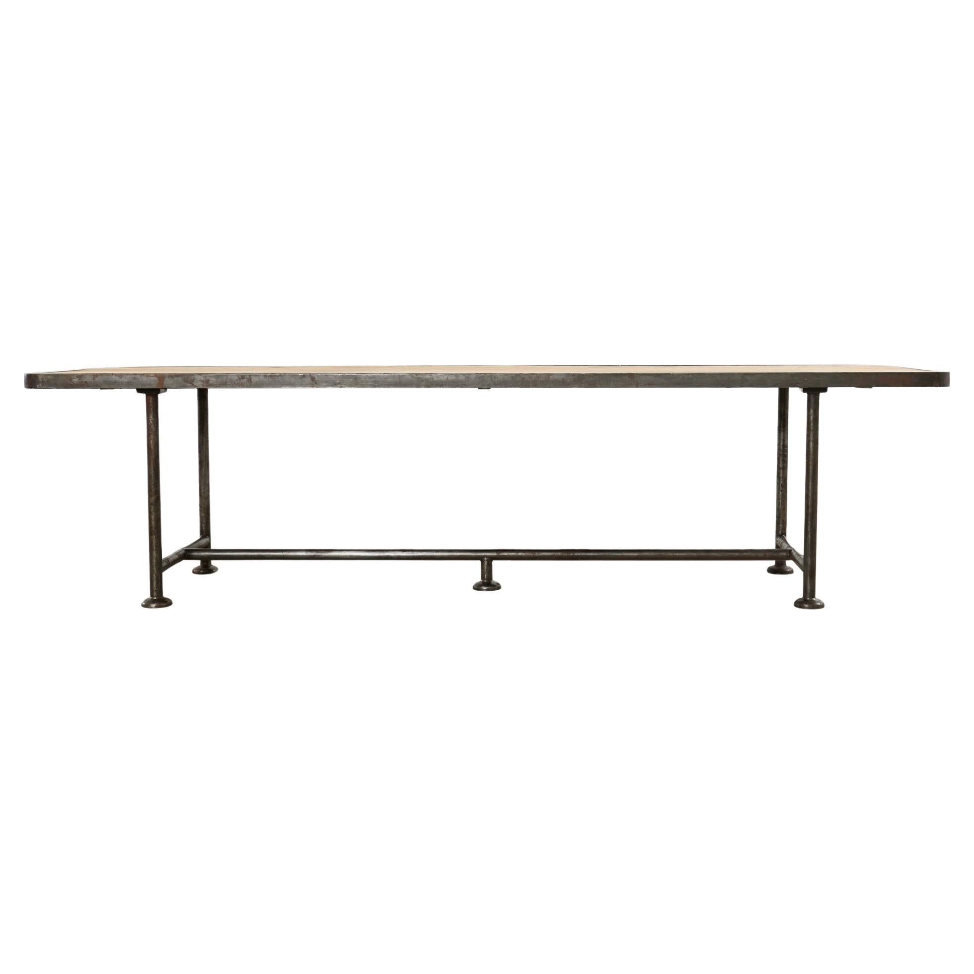 Table de salle à manger anglaise de style industriel en pin et fer