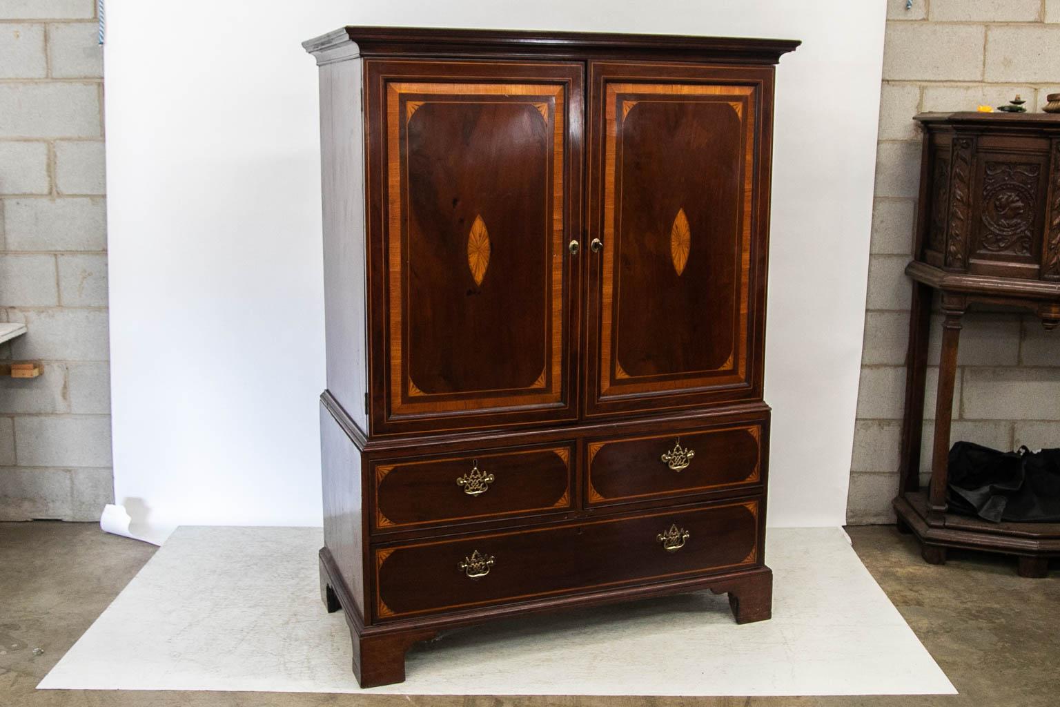 English Inlaid Linen Press For Sale 4