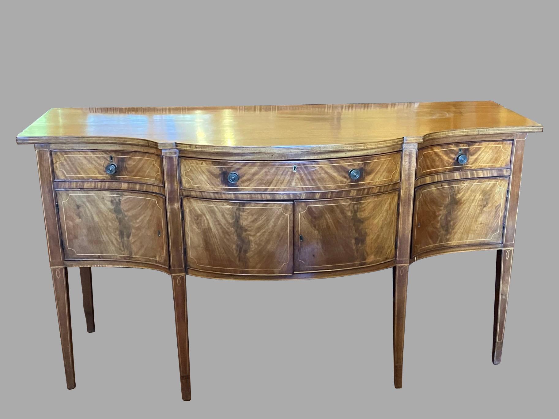 English Inlaid Mahogany Hepplewhite Style Sideboard of Serpentine Form In Good Condition For Sale In San Francisco, CA