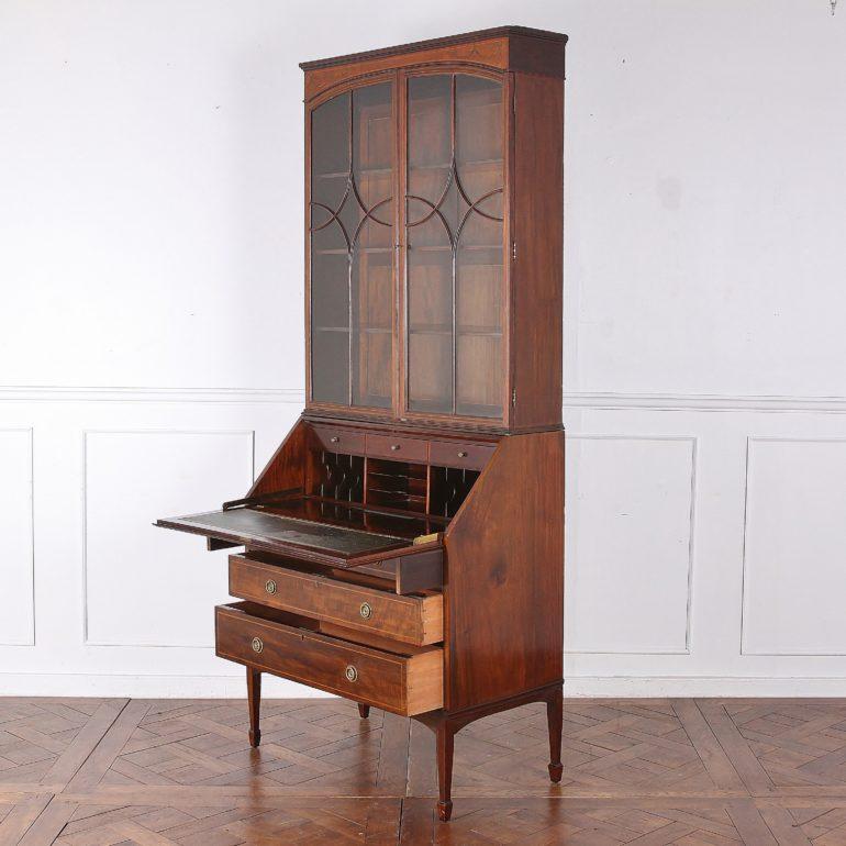 English Inlaid Mahogany Secretary Bookcase In Good Condition In Vancouver, British Columbia