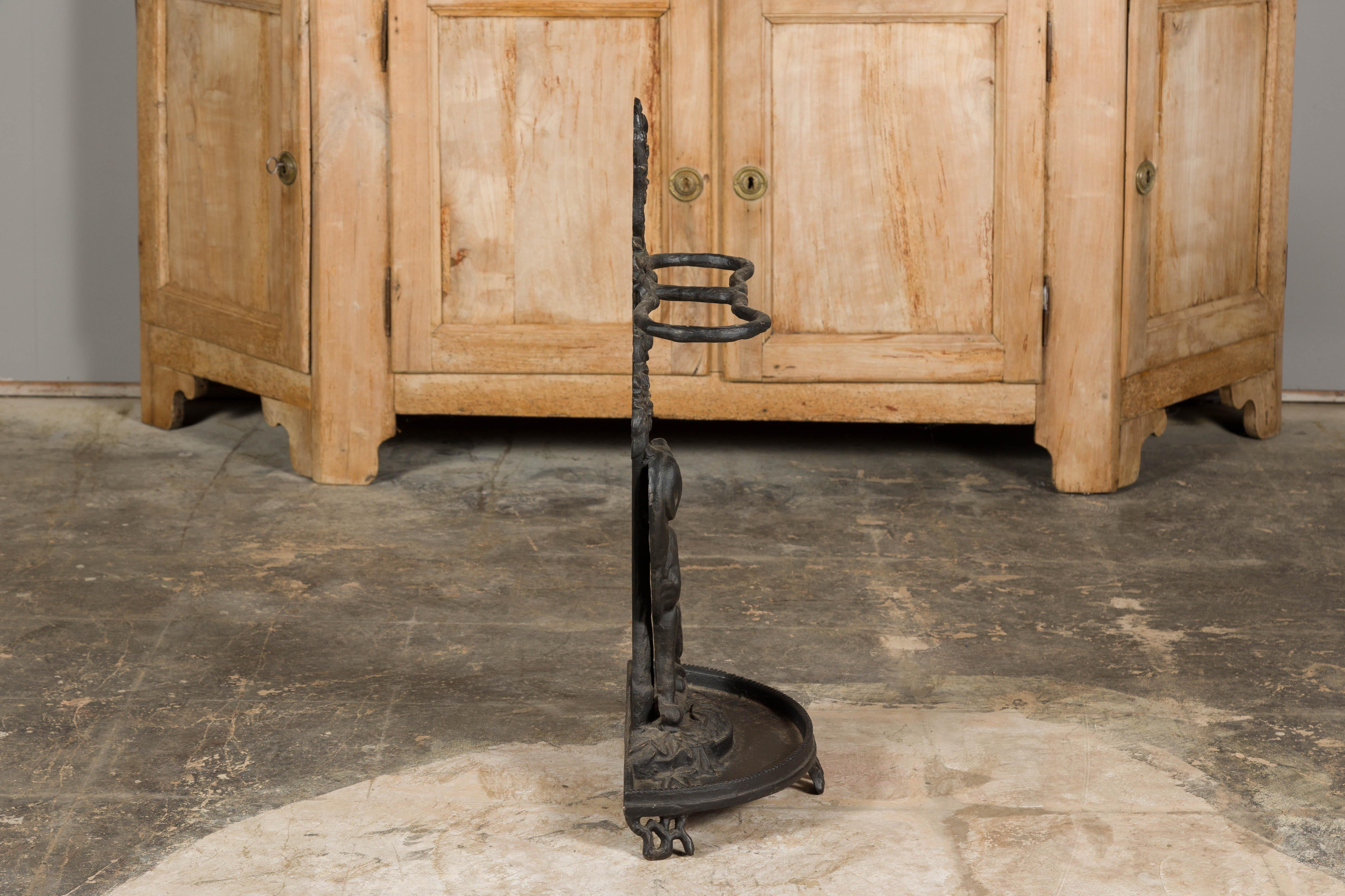 English Iron Umbrella Stand Depicting a Dog Sitting in front of a Tree For Sale 9