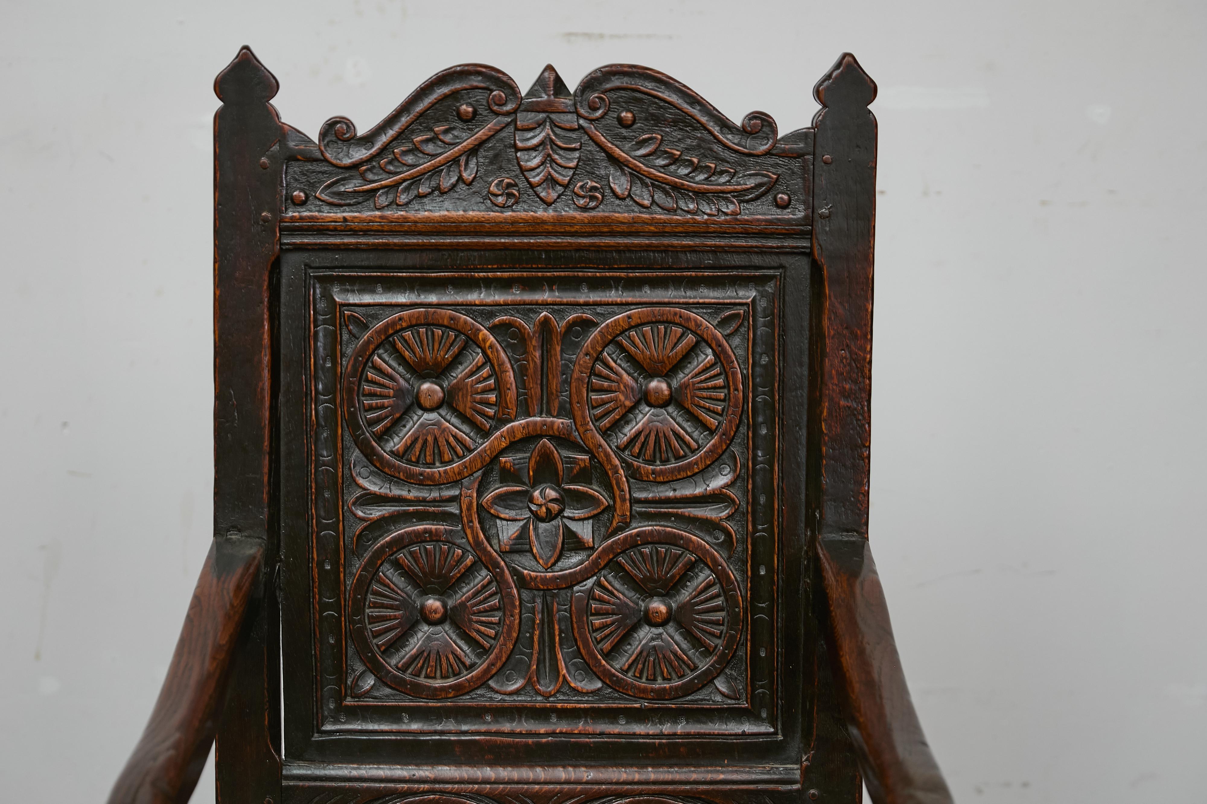 English Jacobean 1690s Oak High Back Armchair with Carved Décor and Turned Legs For Sale 9