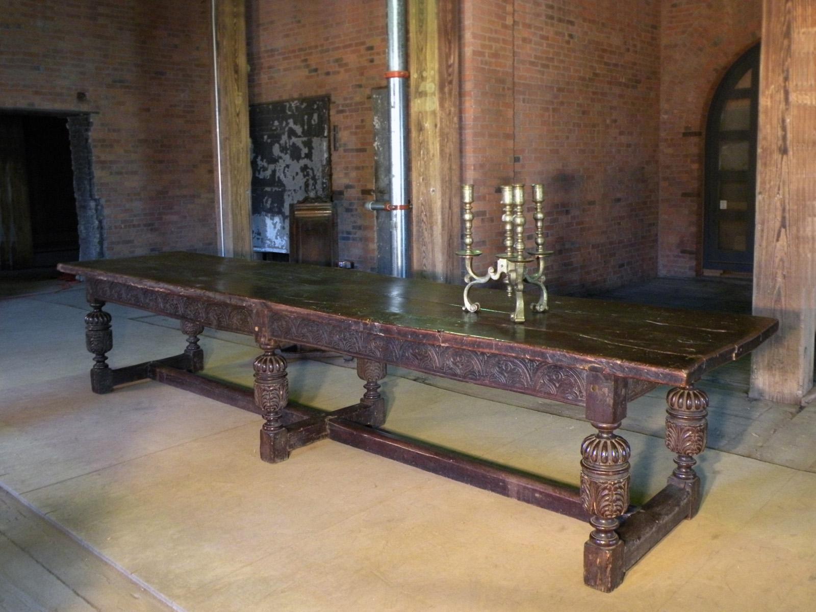 English Jacobean Early 17th Century Oak Long Refectory Table For Sale 3