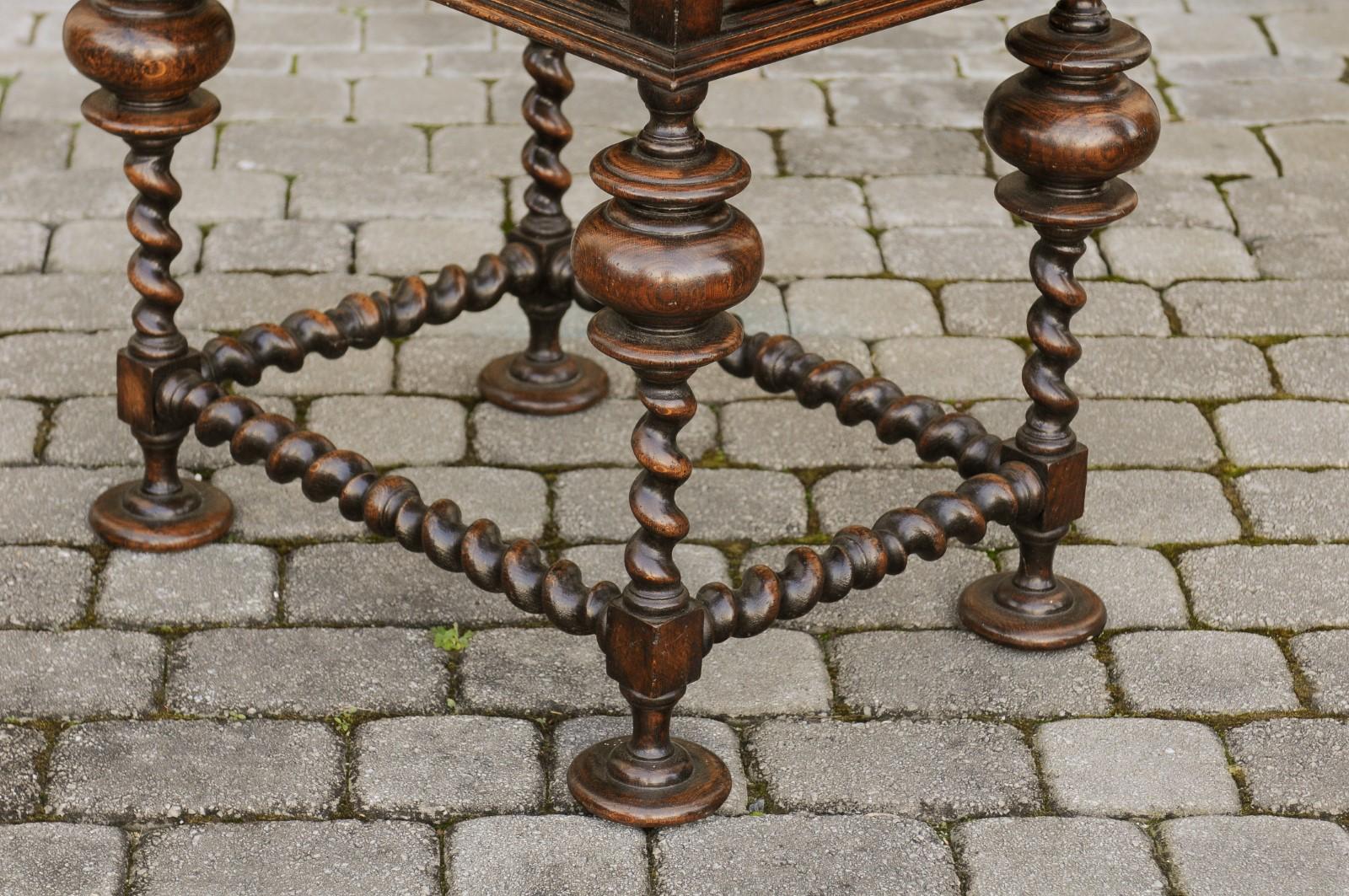English Jacobean Style 1800s Oak Side Table with Barley Twist Base and Drawer In Good Condition In Atlanta, GA