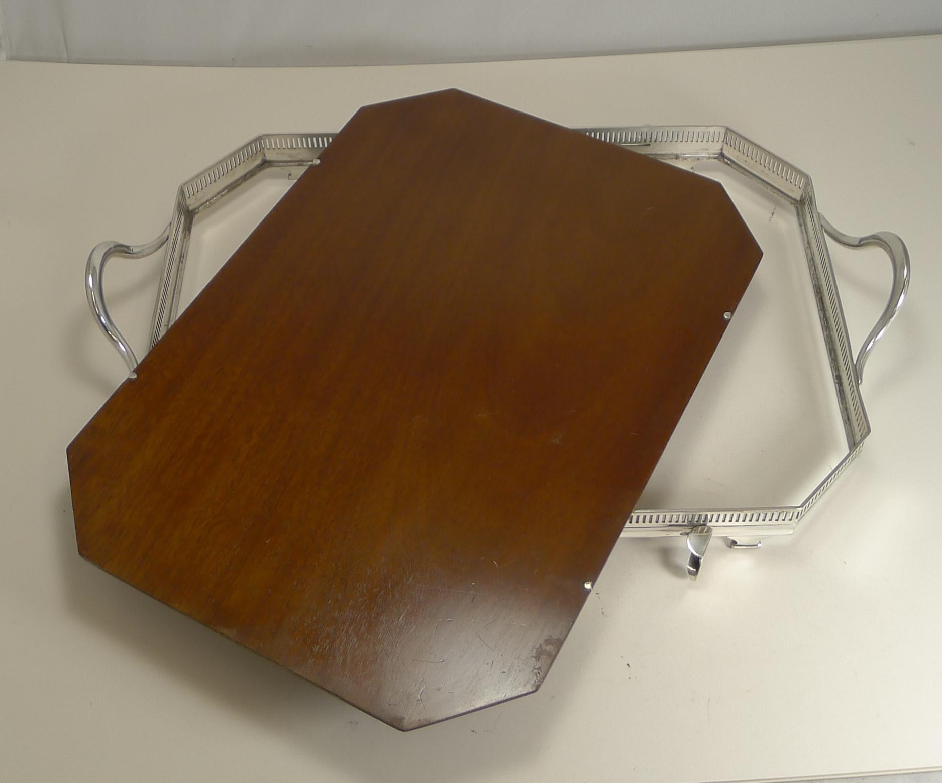 English John Grinsell Convertible Mahogany / Glass Serving Tray, circa 1900 3