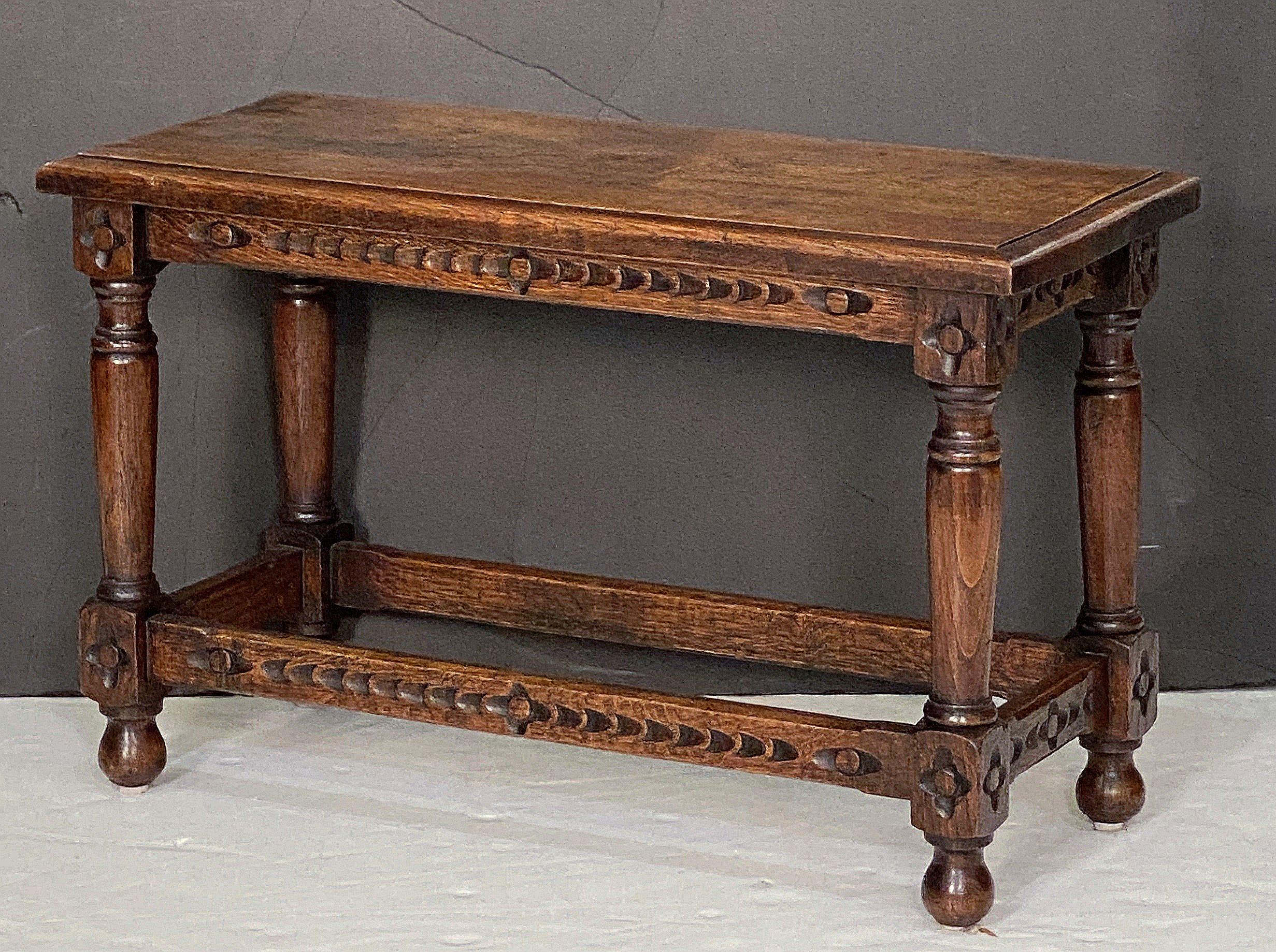 English Joint Stool of Oak with Rectangular Seat and Turned Legs 5