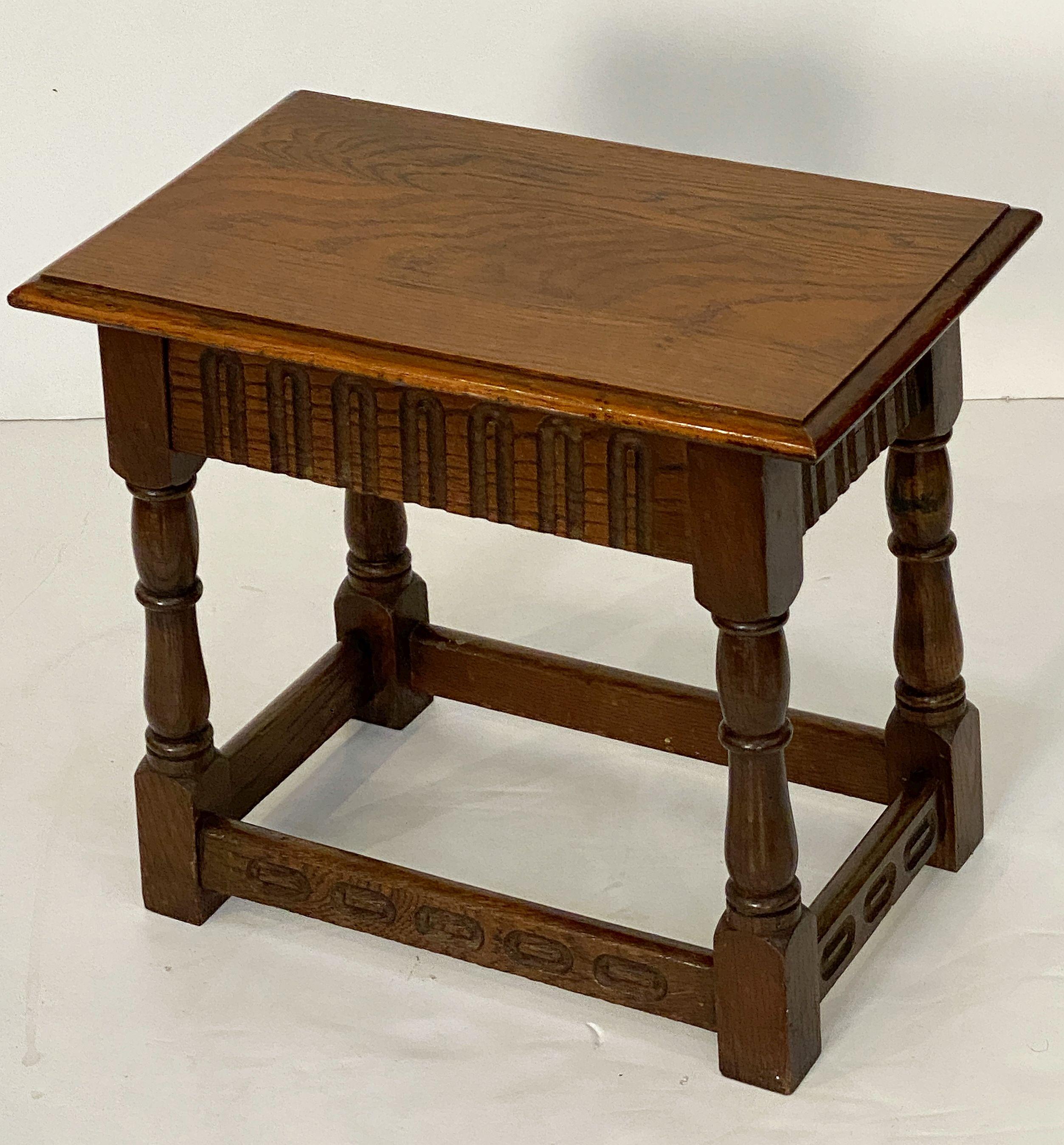 English Joint Stool of Oak with Rectangular Seat and Turned Legs 1