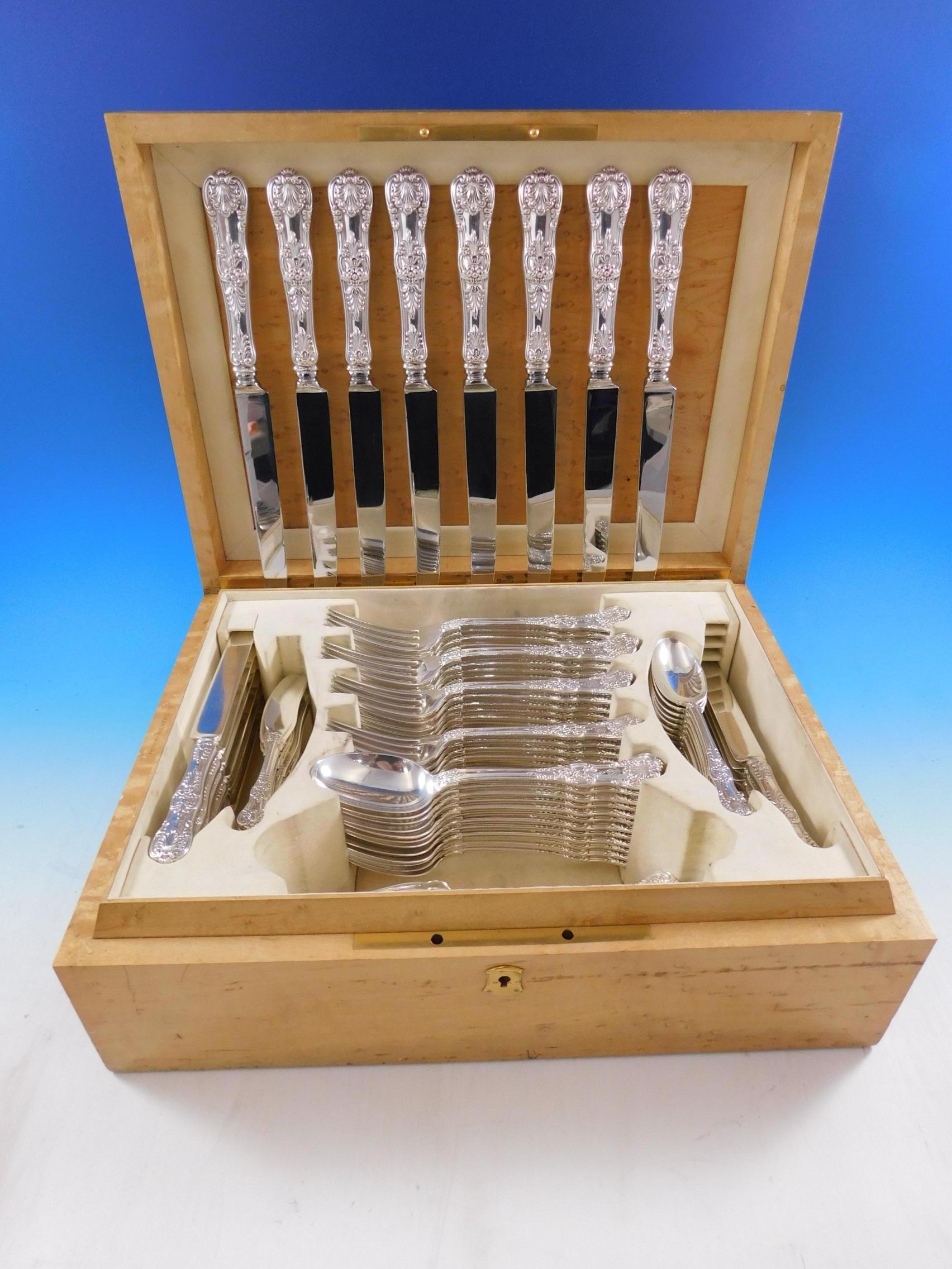Superb English King by Tiffany & Co. sterling silver flatware set, 100 pieces. This set includes:

8 dinner size knives, 10 1/8