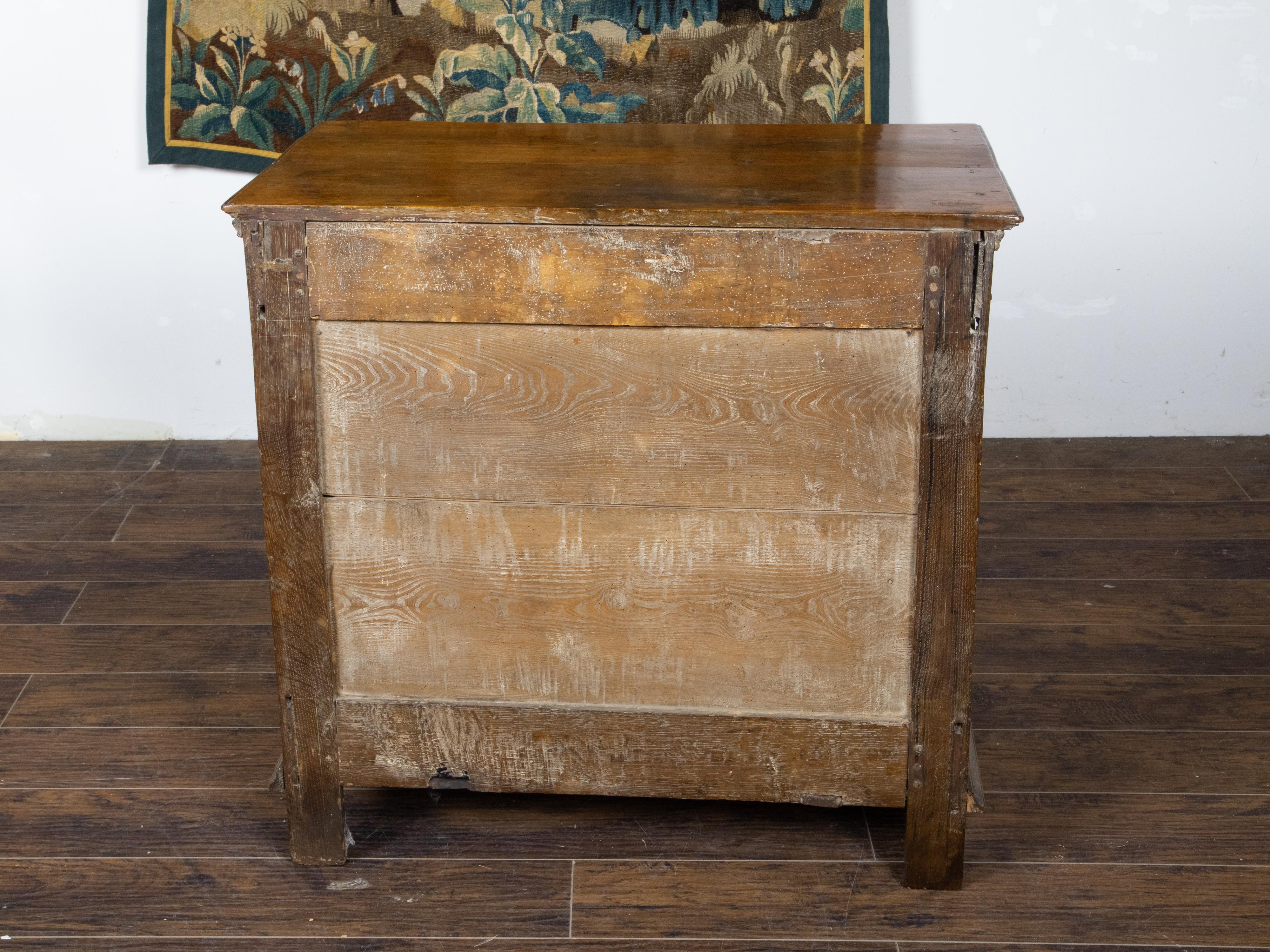 English King George III 1800s Oak Five Drawer Commode with Raised Panels In Good Condition For Sale In Atlanta, GA