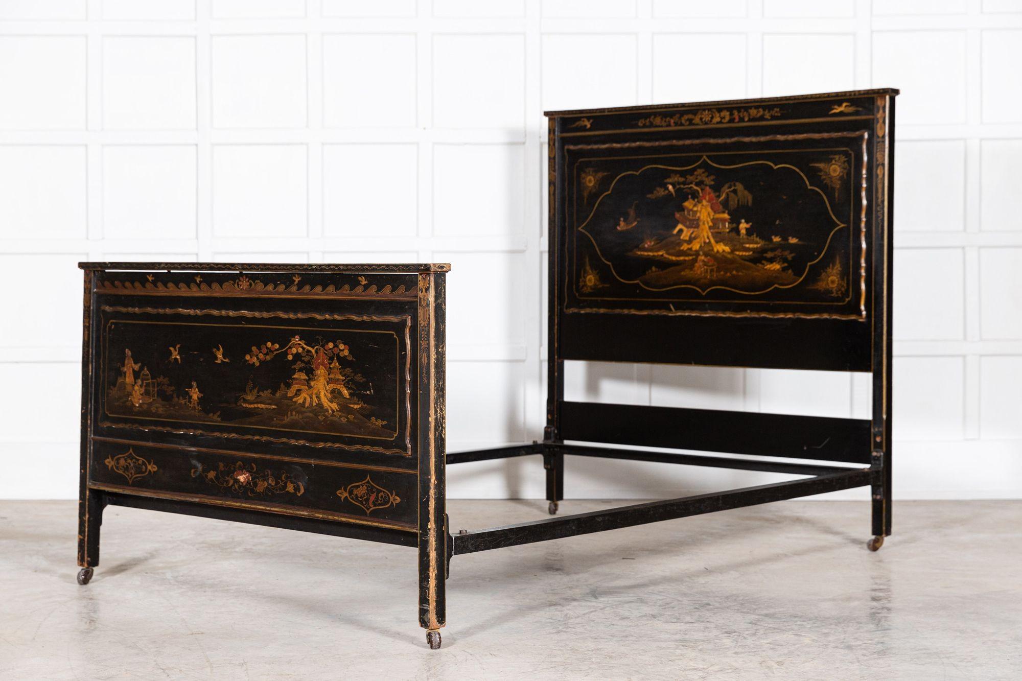 English Lacquered Chinoiserie Double Bed In Good Condition In Staffordshire, GB