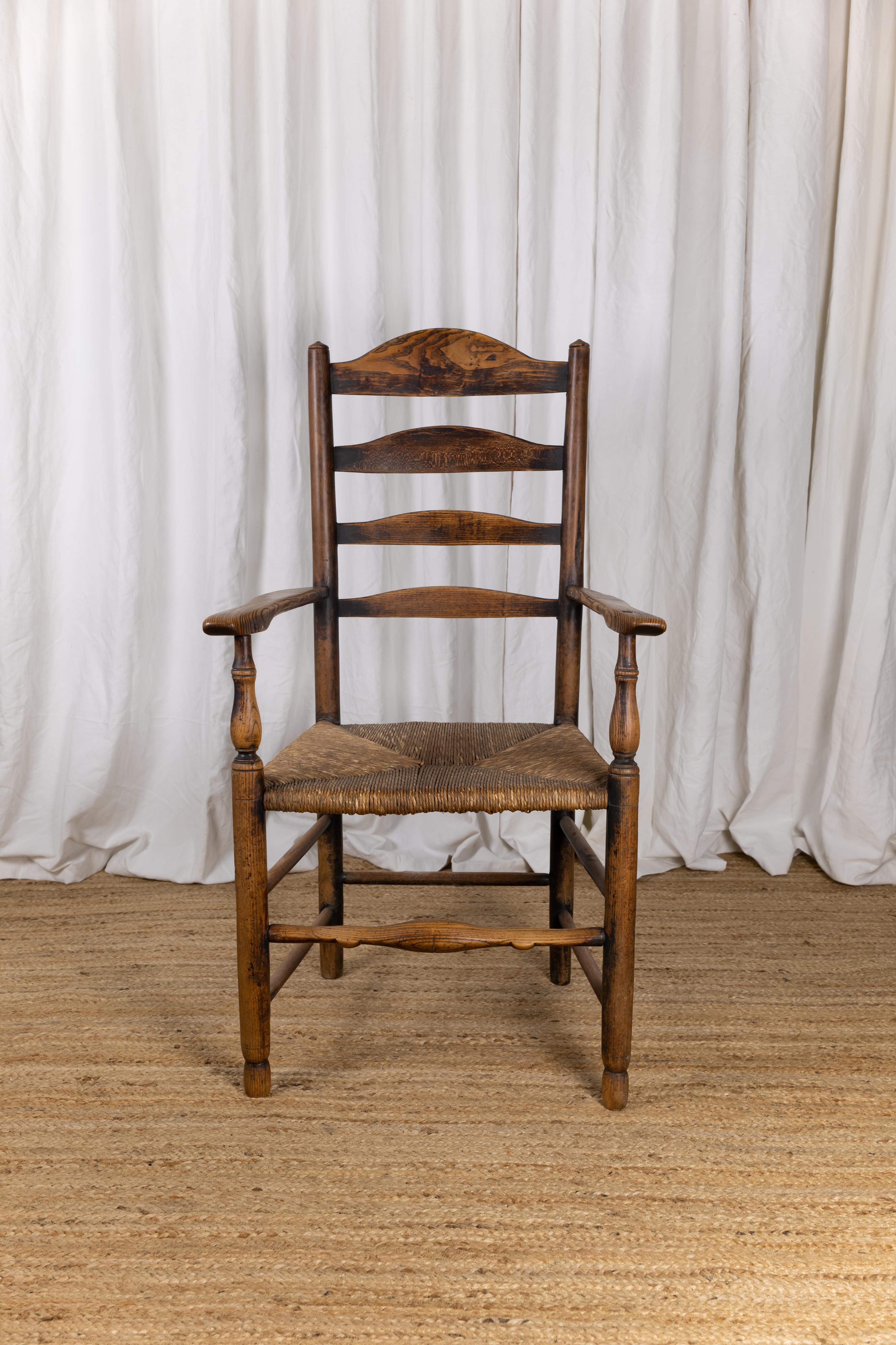 Englischer Sessel mit Leiterrückenlehne, frühes 19. Jahrhundert (Volkskunst) im Angebot