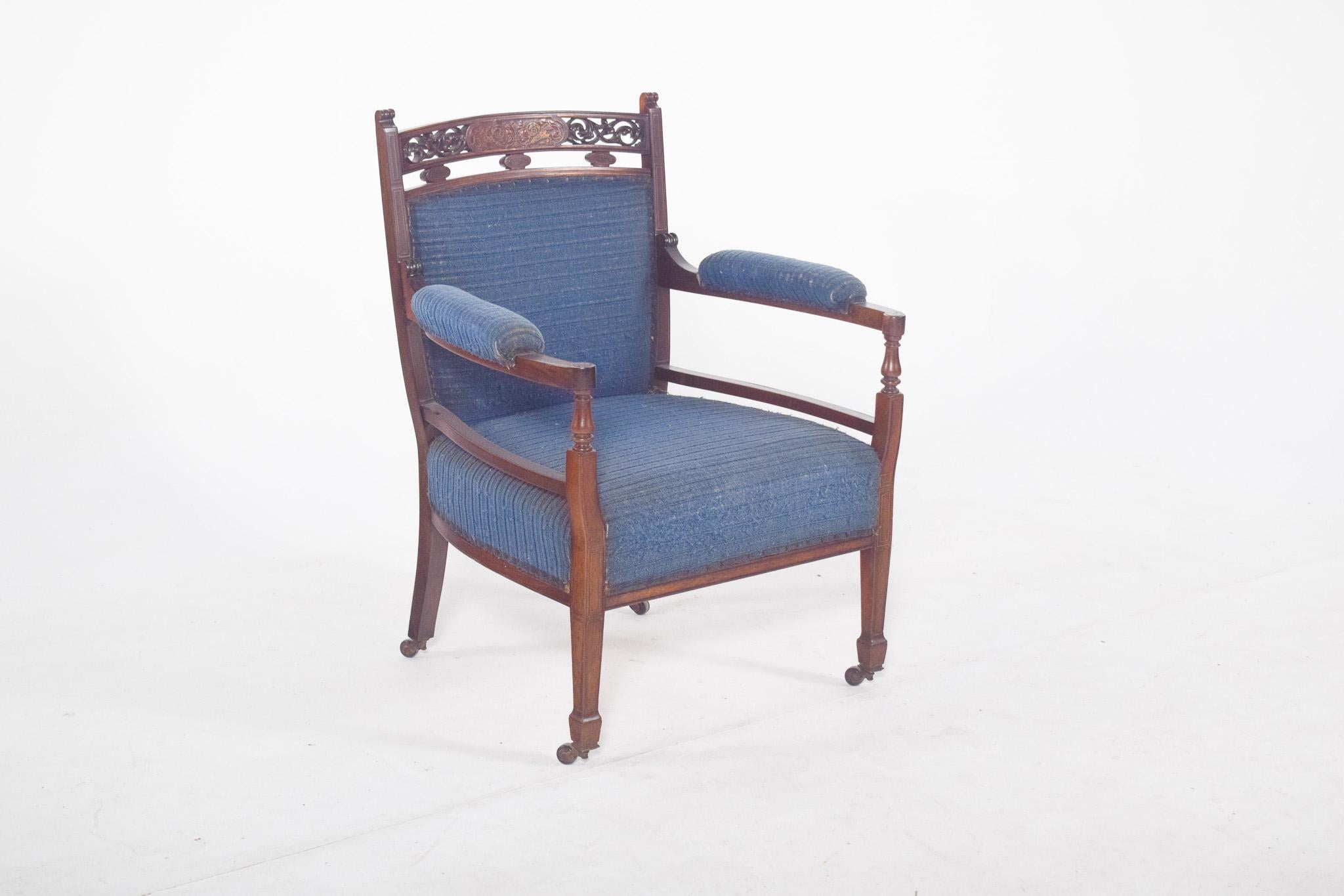Victorien English Lady's Chair tapissée en bleu en vente