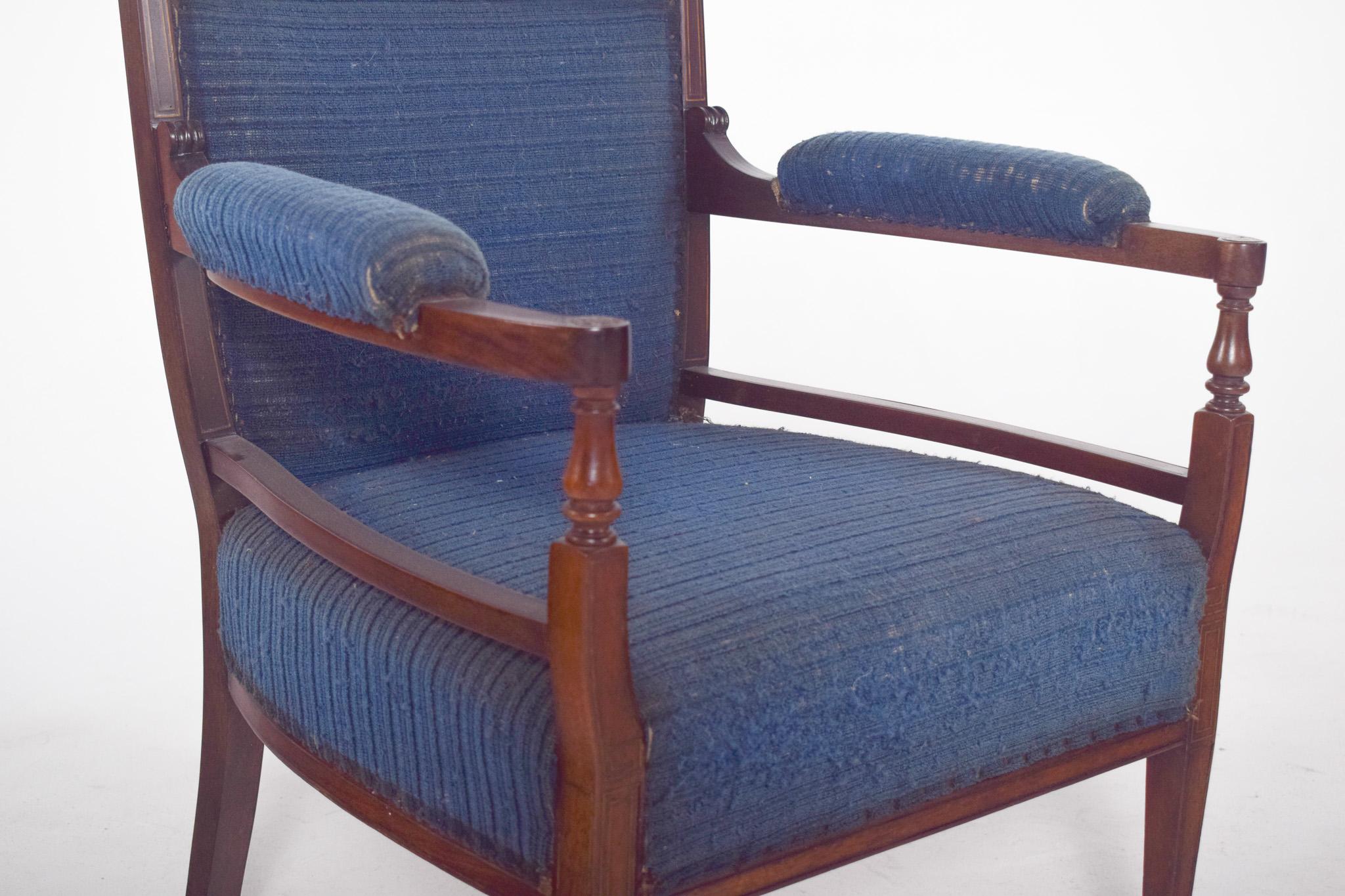 English Lady's Chair tapissée en bleu en vente 2