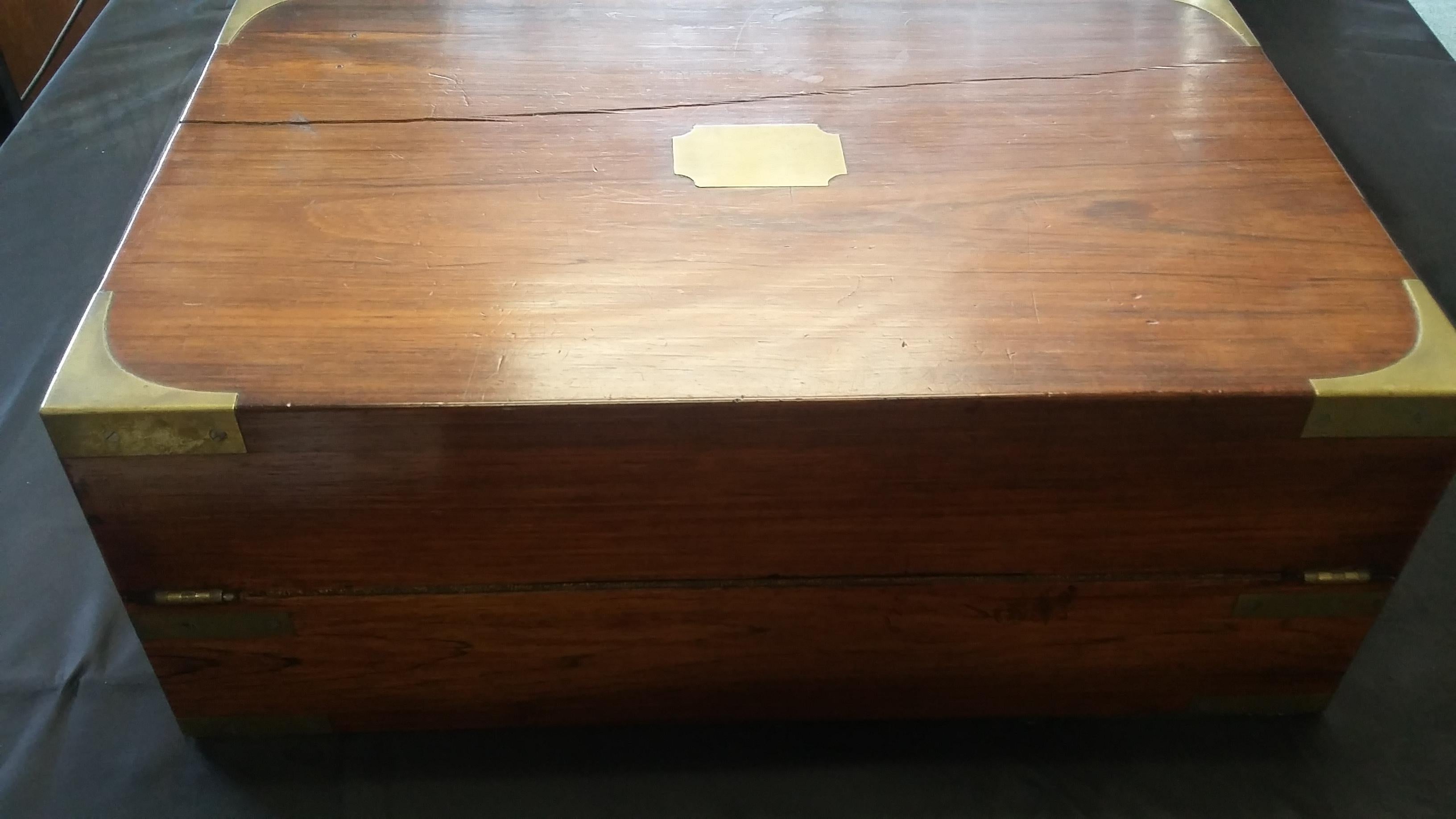 English Lap Desk In Fair Condition For Sale In Stamford, CT