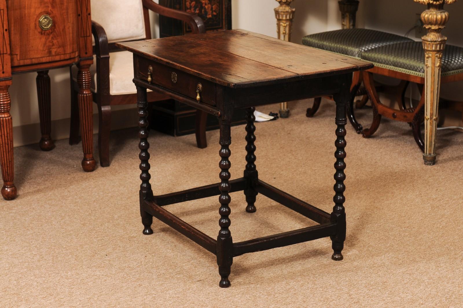 English Late 17th Century Bobbin Turned Oak Side Table with Drawer For Sale 7