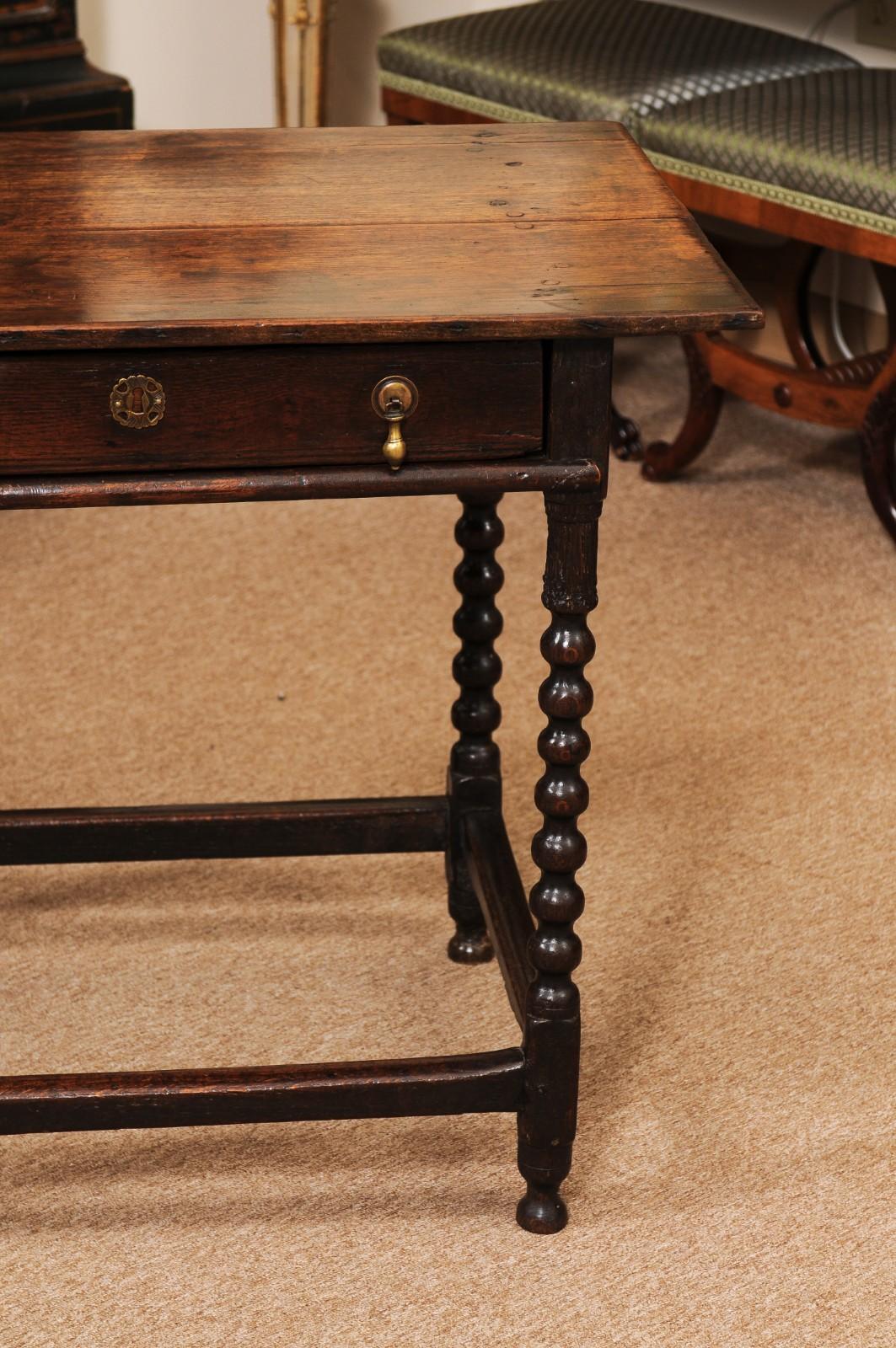English Late 17th Century Bobbin Turned Oak Side Table with Drawer For Sale 9