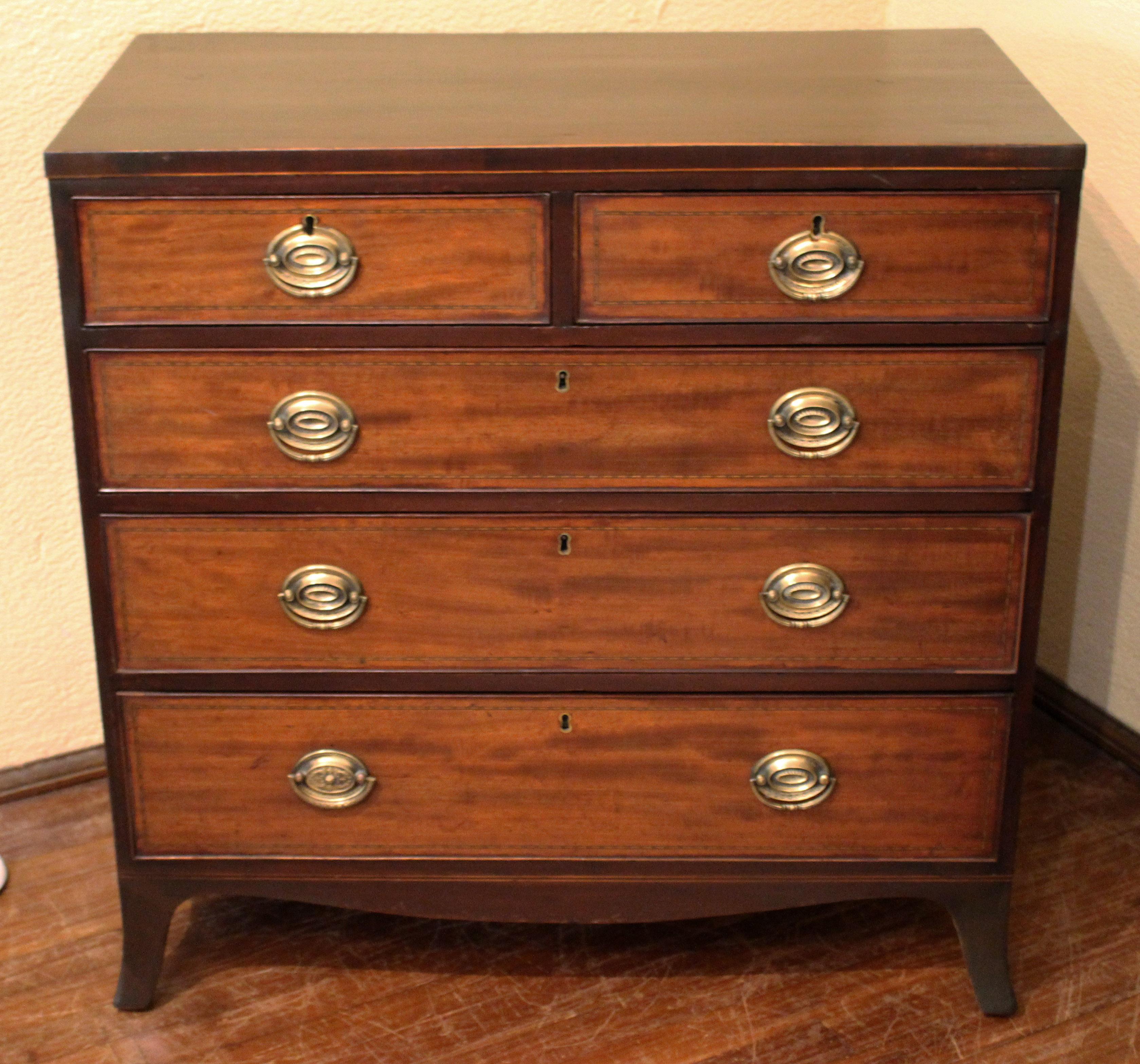 Mahogany English Late 18th Century Georgian Straight Front Chest of Drawers