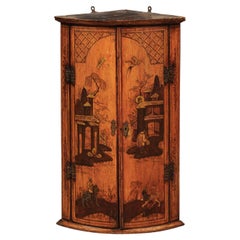 Armoire d'angle anglaise de la fin du 18e siècle laquée ocre